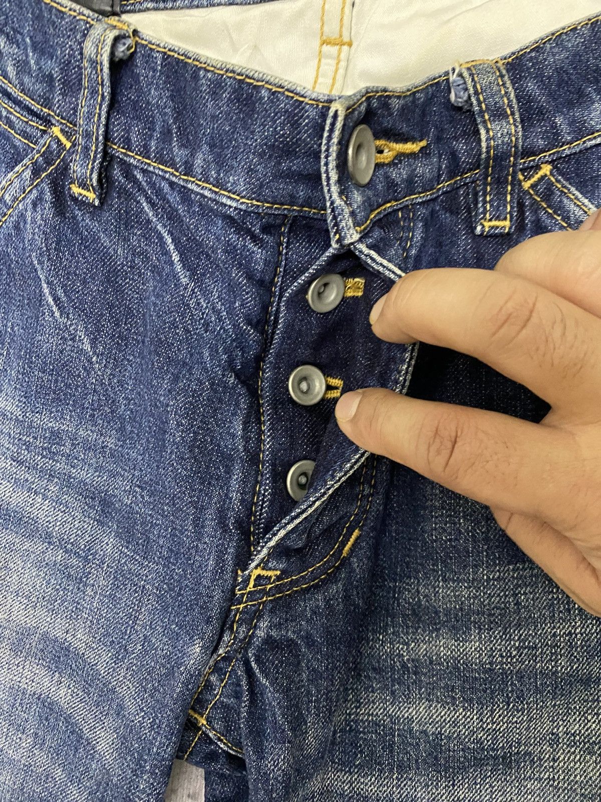 Attachment Vintage Attachment Distressed Denim Jeans Size US 31 - 11 Thumbnail