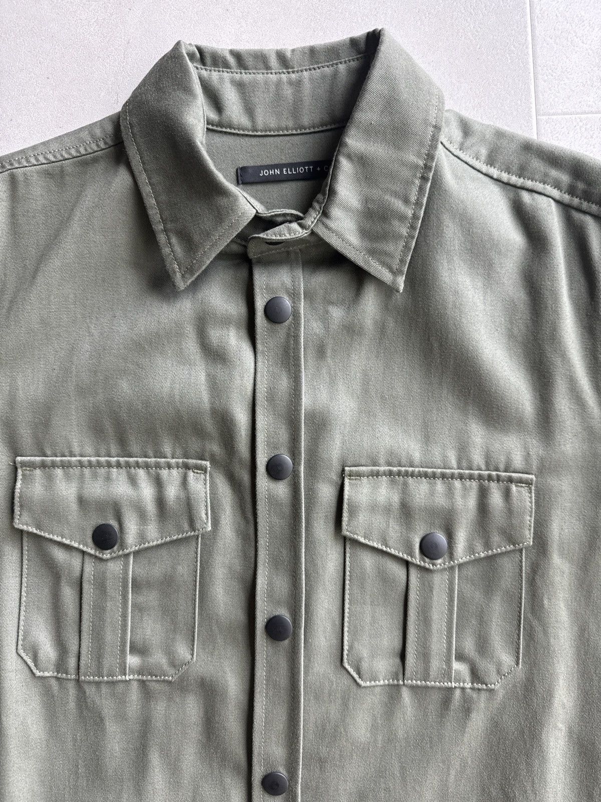 John Elliott John Elliott snap overshirt leather elbow pads sz 3 fits M Size US L / EU 52-54 / 3 - 6 Thumbnail