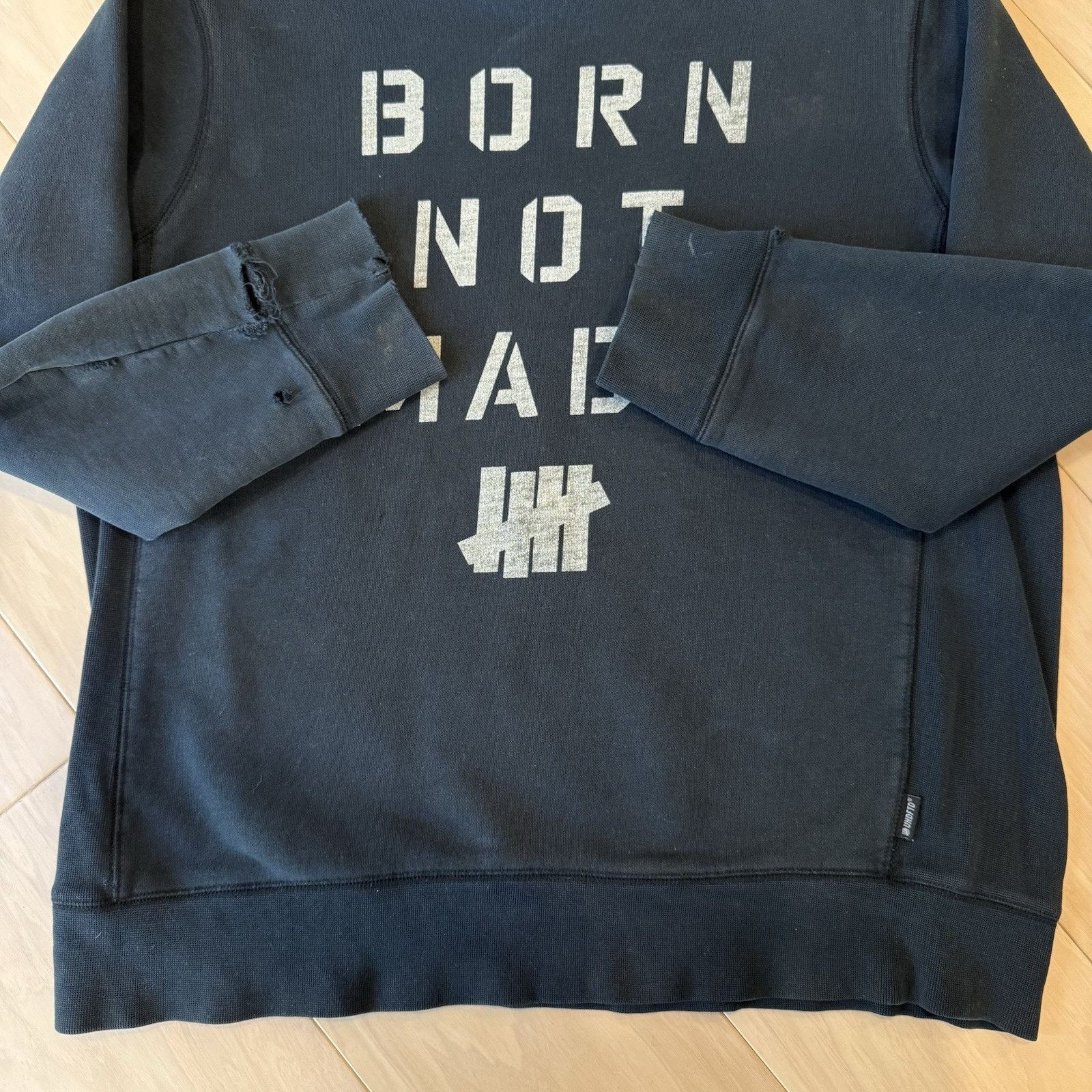 Undefeated Vintage Undefeated Sweatshirt XL Y2K Los Angeles Streetwear Size US XL / EU 56 / 4 - 5 Thumbnail