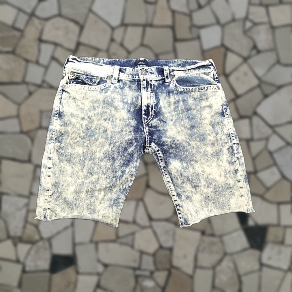 True Religion True Religion Shorts Mens 42 Blue Denim Jean Ricky Flap Super T Fray Bleach Dye Bermuda Size US 42 / EU 58 - 1 Thumbnail