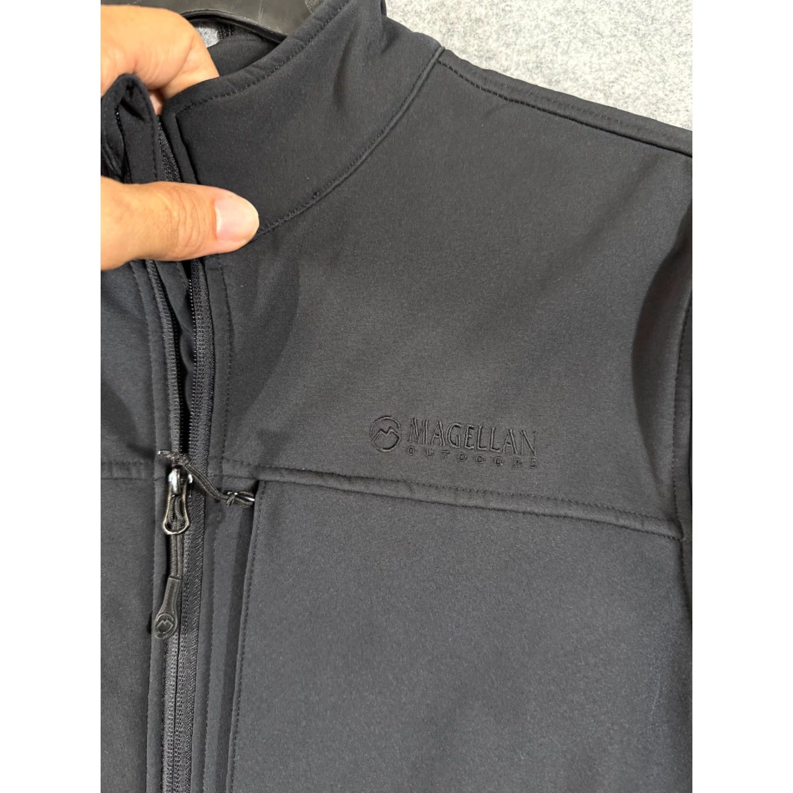 Vintage Magellan Softshell Jacket Mens M Black Fleece Lined Classic Fit Full Zip Stretch Outdoor Utility Shirt Size US M / EU 48-50 / 2 - 5 Thumbnail
