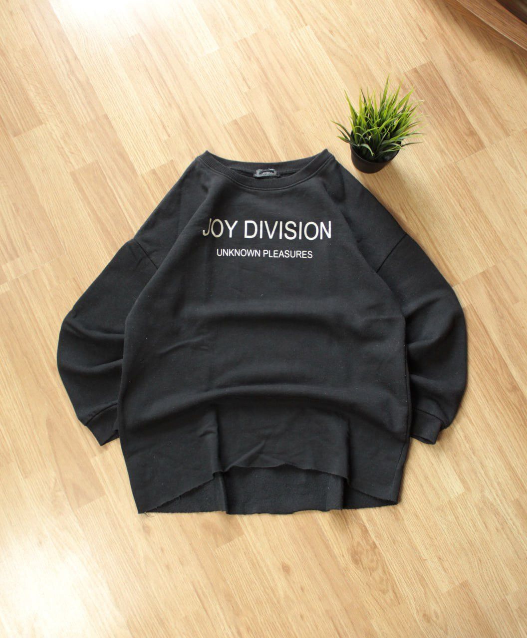 Band Tees 🔥 JOY DIVISION x ZARA UNKNOWN PLEASURES SWEATSHIRT Pullover Size US M / EU 48-50 / 2 - 1 Thumbnail