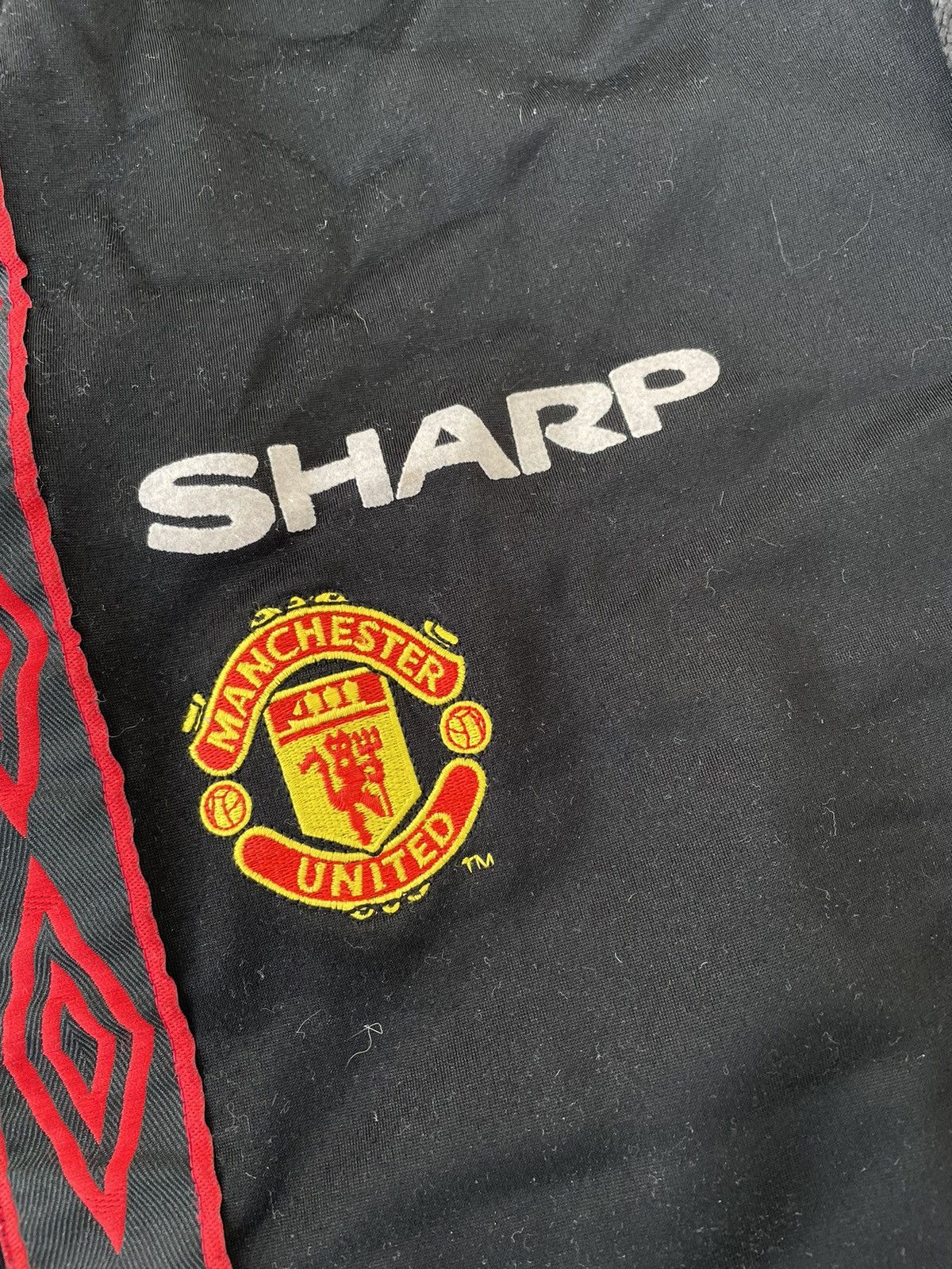 Umbro Vnt Rare❗️Manchester United 90s Sharp Umbro Track Pants Size US 34 / EU 50 - 4 Thumbnail