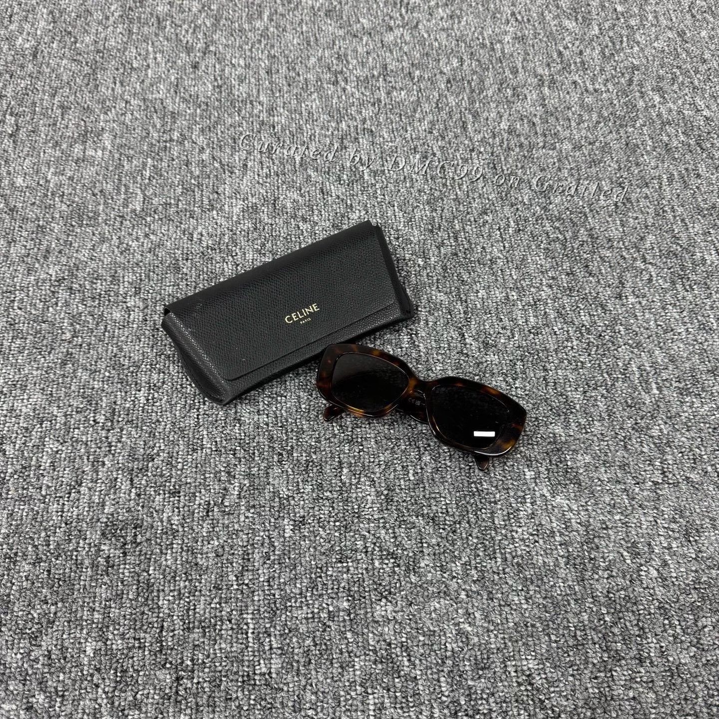 Celine Celine Tortoise Shell Triomphe Sunglasses Size ONE SIZE - 1 Thumbnail