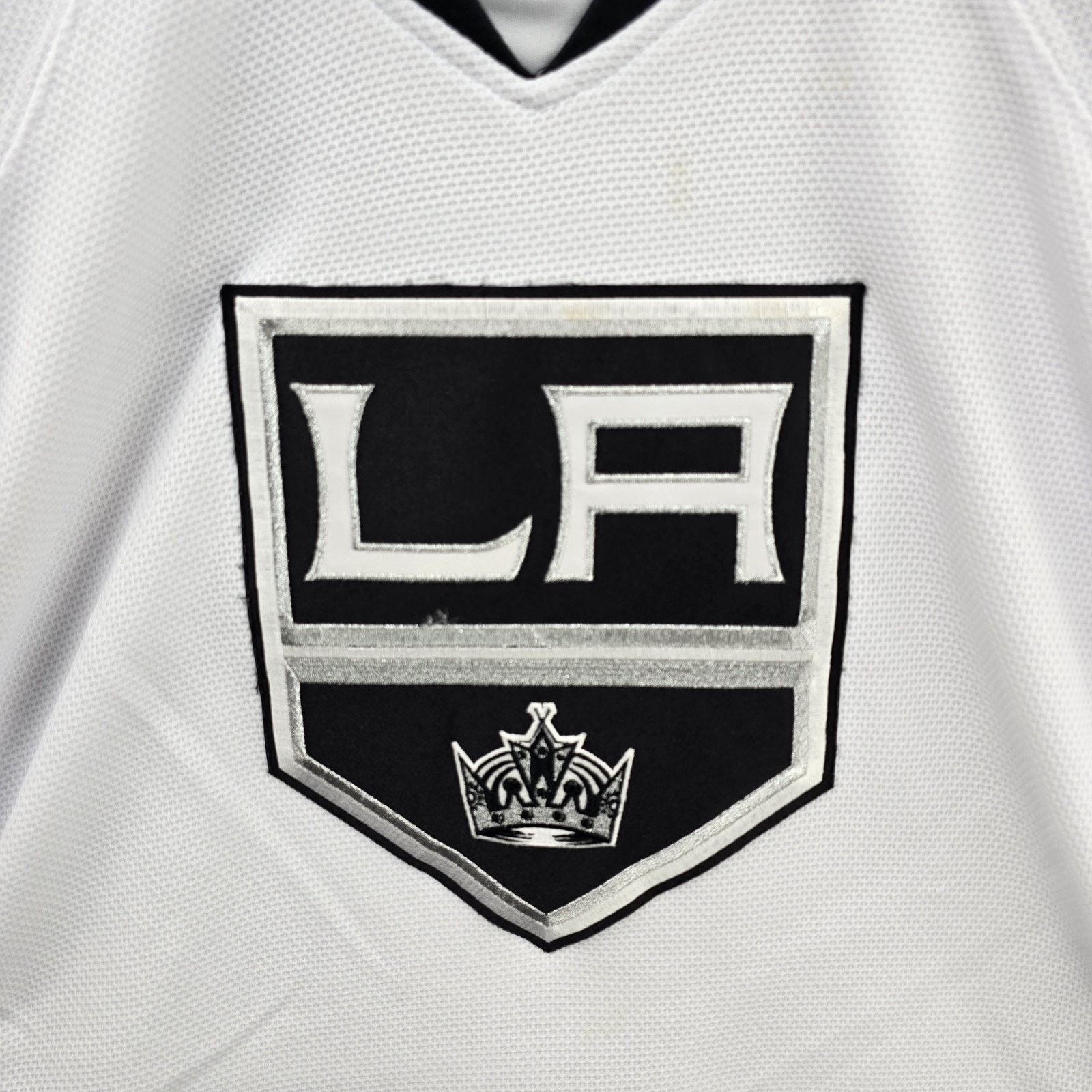 Reebok Reebok Los Angeles Kings Womens Jersey Medium STAINED Size M / US 6-8 / IT 42-44 - 4 Thumbnail