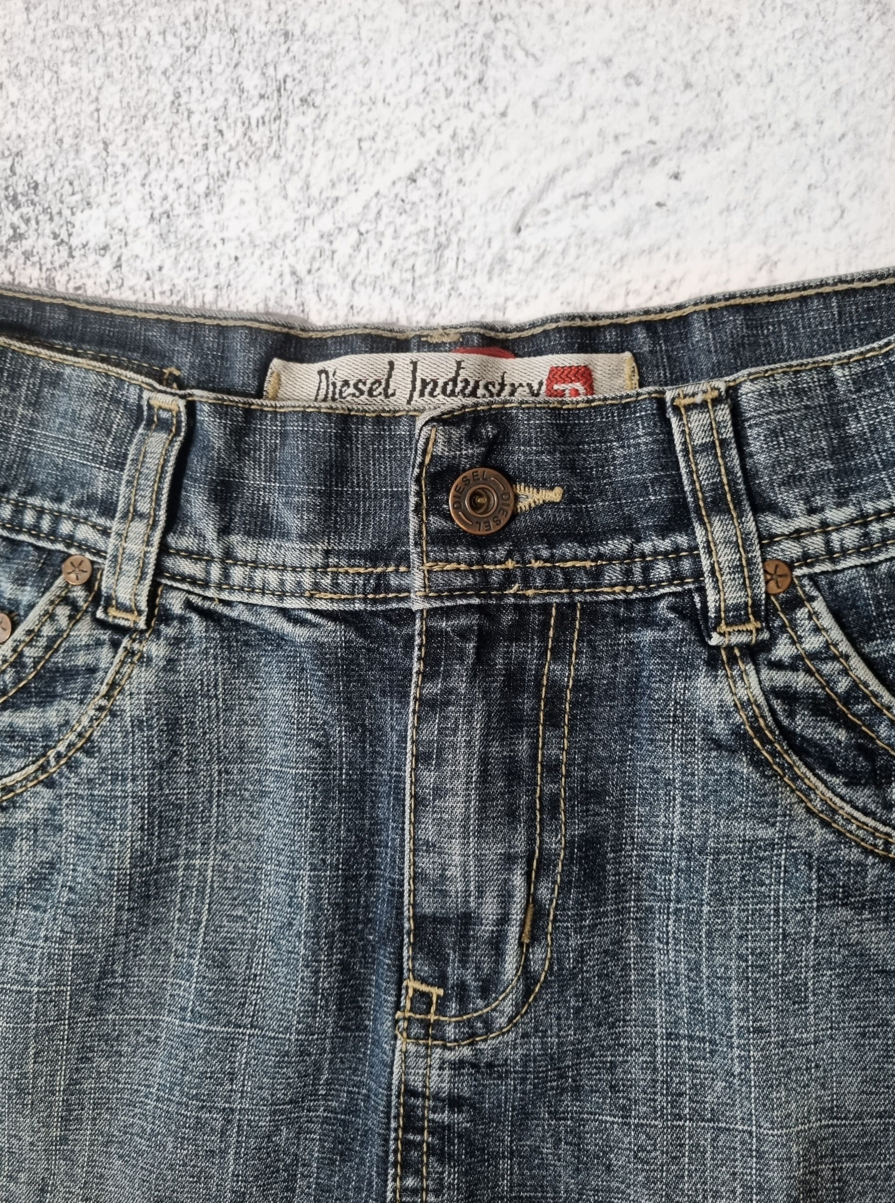 Diesel Vintage Diesel Avant Garde Jeans Mini Skirt Y2K Size 30" / US 8 / IT 44 - 4 Thumbnail