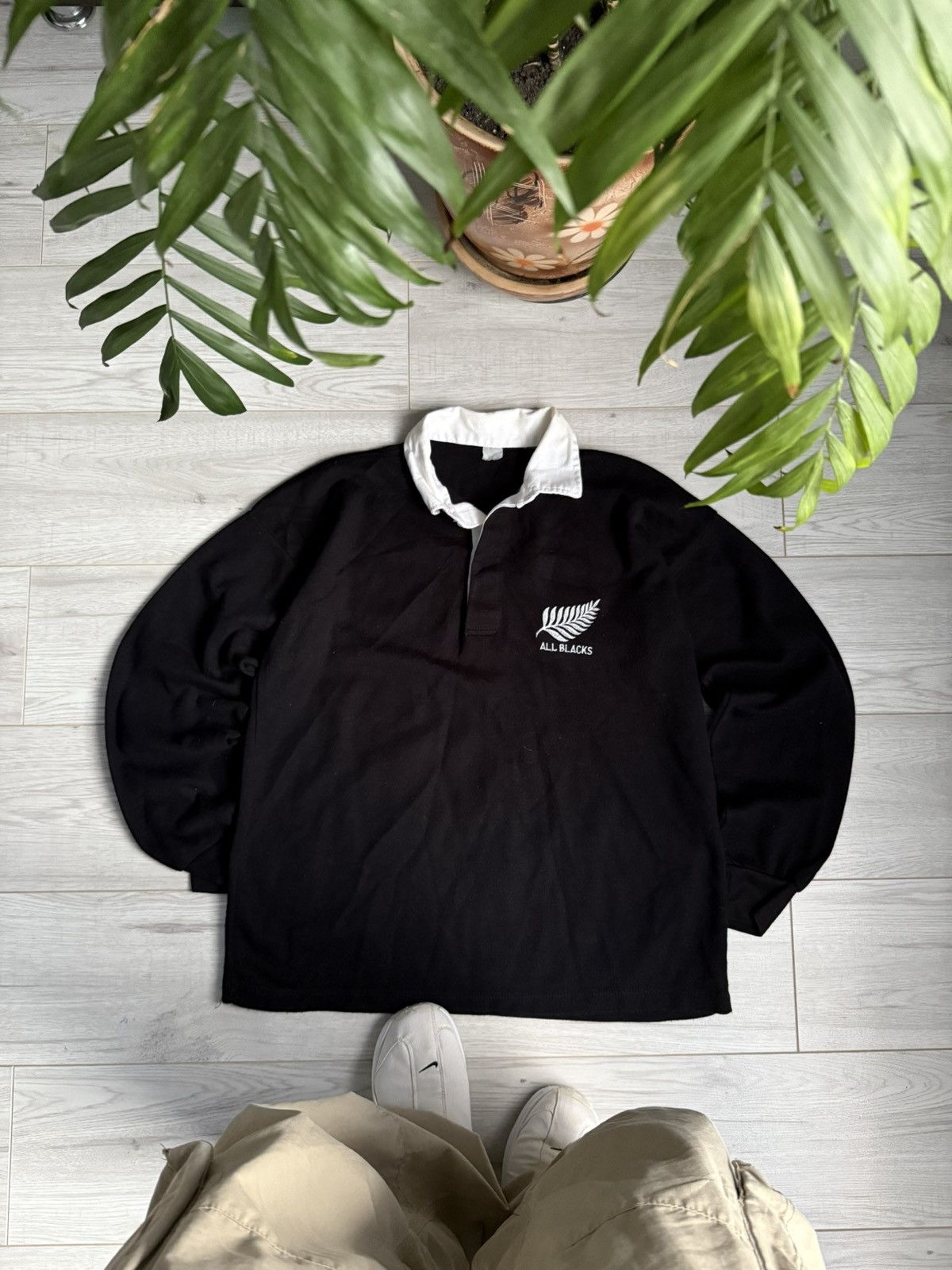 Canterbury of New Zealand × Vintage Vintage New Zealand Rugby shirt 80’s jersey All Black Size US L / EU 52-54 / 3 - 1 Thumbnail