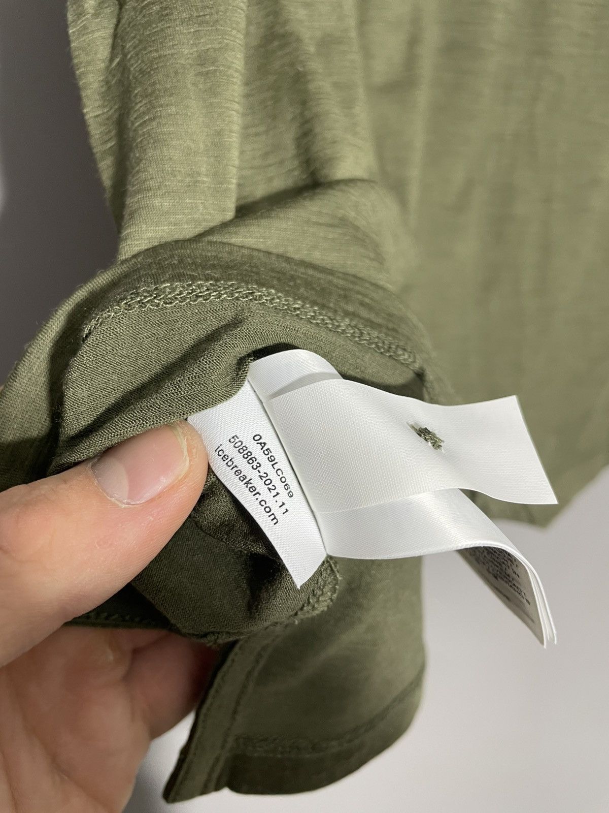 Icebreaker Ice Breaker Merino Wool Men’s Olive Polos size XXL Size US XXL / EU 58 / 5 - 9 Thumbnail