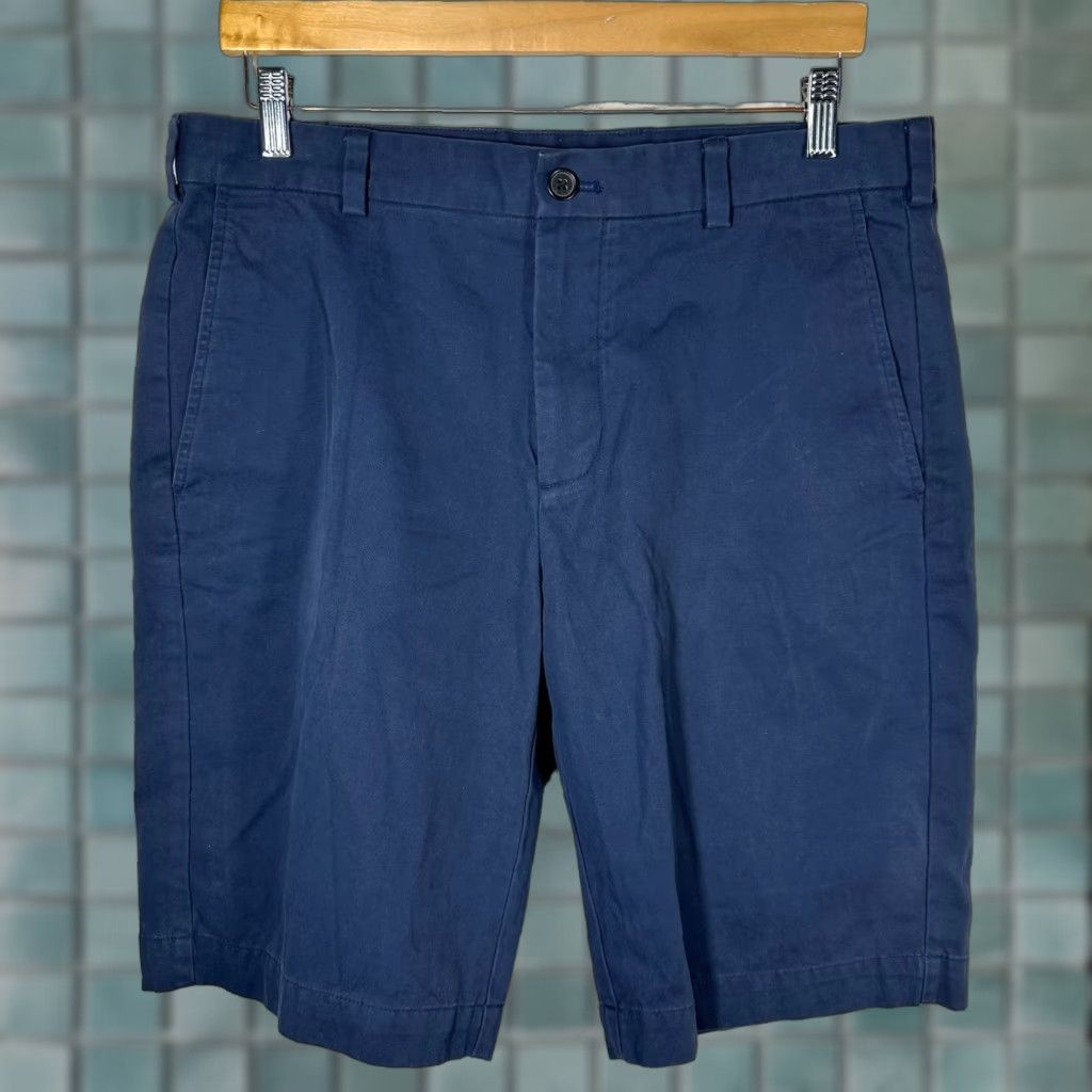 Brooks Brothers VINTAGE? (No) Brooks Brothers 346 Mens Navy Blue Chino Shorts 100% Cotton Size 34 Size US 34 / EU 50 - 1 Thumbnail