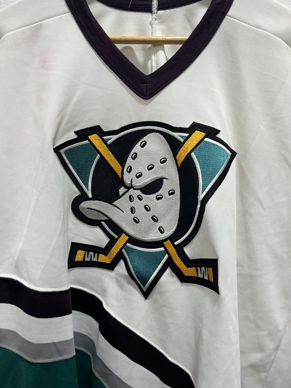 Vintage Vintage Mighty Duck Jersey Size US L / EU 52-54 / 3 - 3 Thumbnail