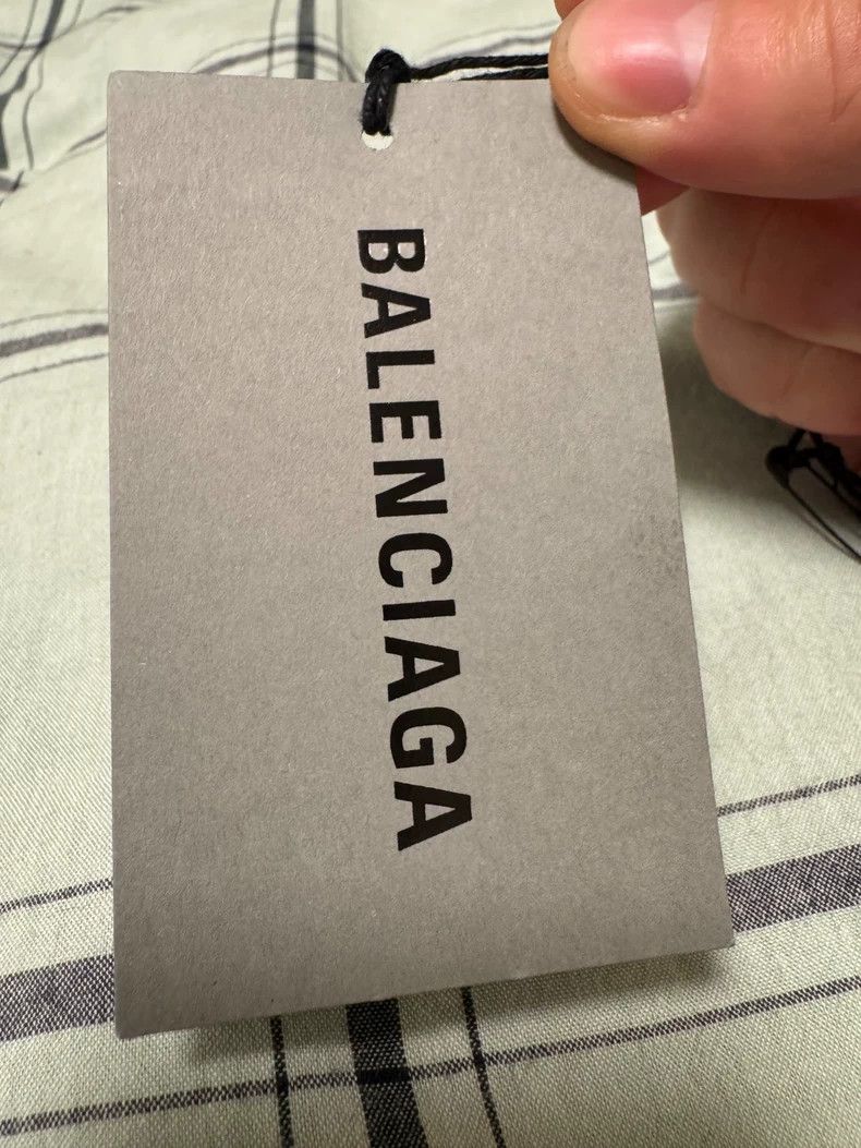 Balenciaga Balenciaga Khaki Mailbox Small Letter Logo Tee Short Sleev Size US L / EU 52-54 / 3 - 7 Thumbnail