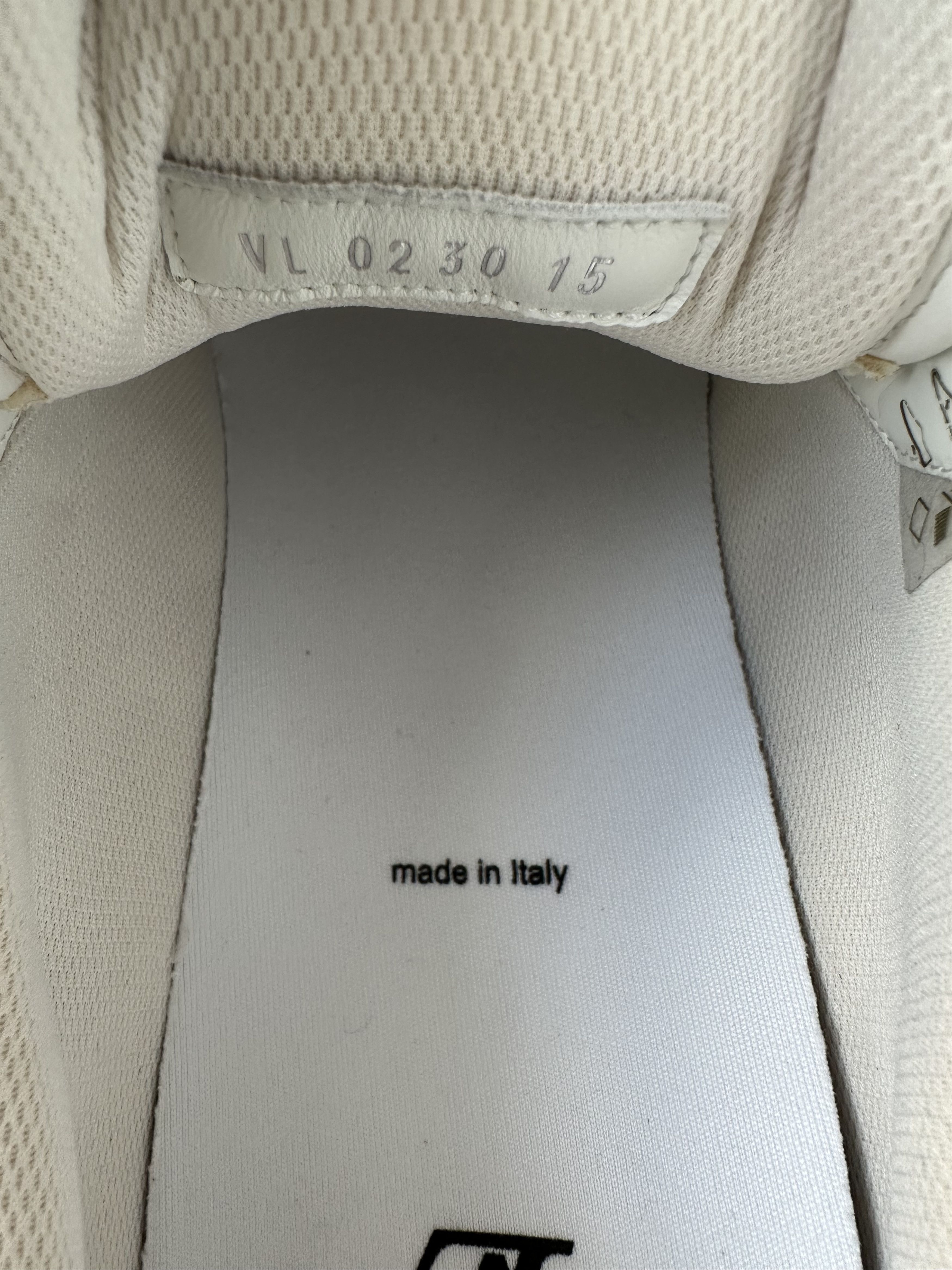 Louis Vuitton Louis Vuitton Grey & Blue Trainers Size US 15 / EU 48 - 7 Thumbnail