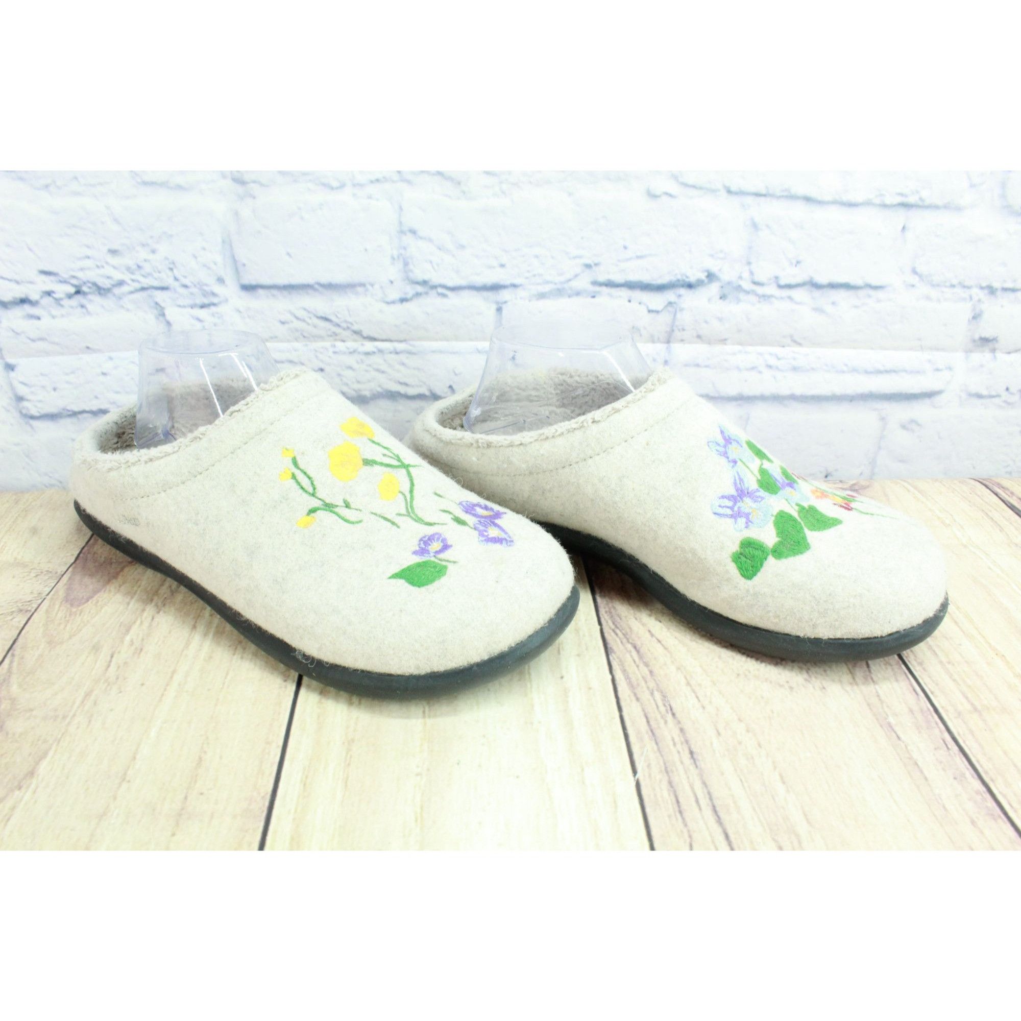L.L. Bean LL Bean Wool Floral Motif Cozy Daybreak Slipper Scuffs Size US 11 / IT 41 - 4 Thumbnail