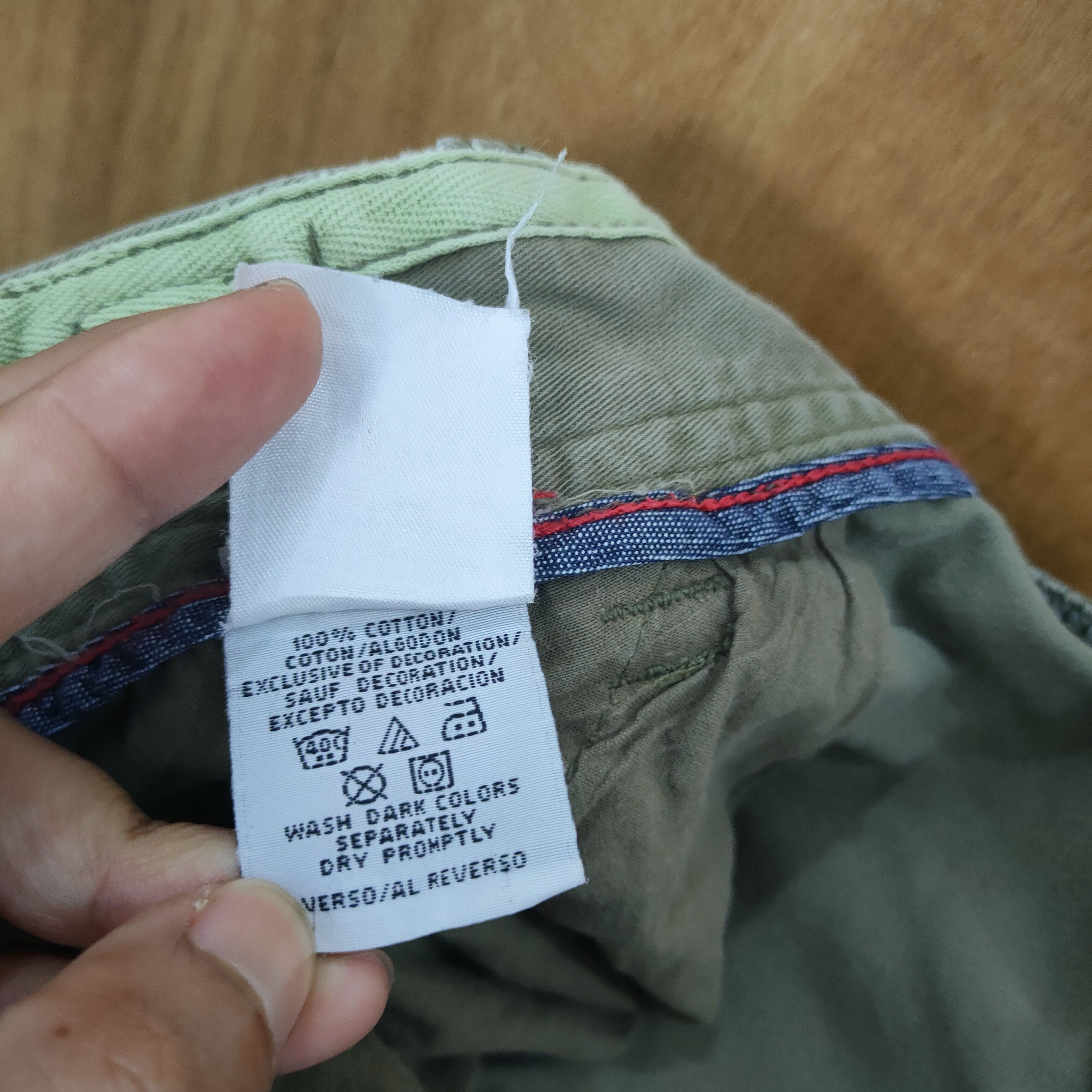 Tommy Hilfiger VINTAGE TOMMY HILFIGER DENIM DISTRESSED CARGO PANTS Size US 34 / EU 50 - 12 Thumbnail