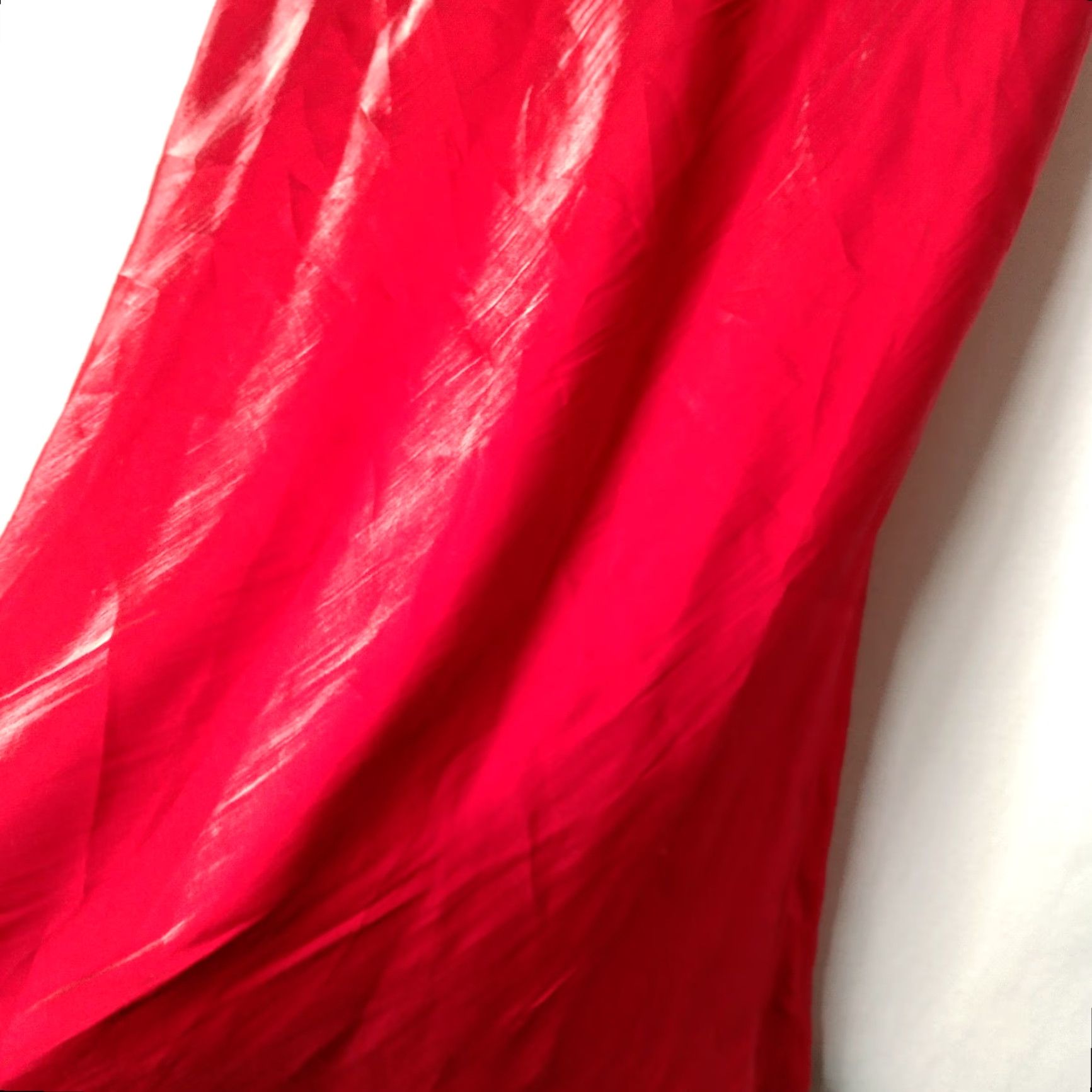 Vintage VINTAGE Venezia Skirt Long A-Line 18/20 Red Shimmer Slip Sweetheart Powered by Venezia Womens 50" hips 39" waist-to-hem Size 40" / US 18 - 6 Thumbnail
