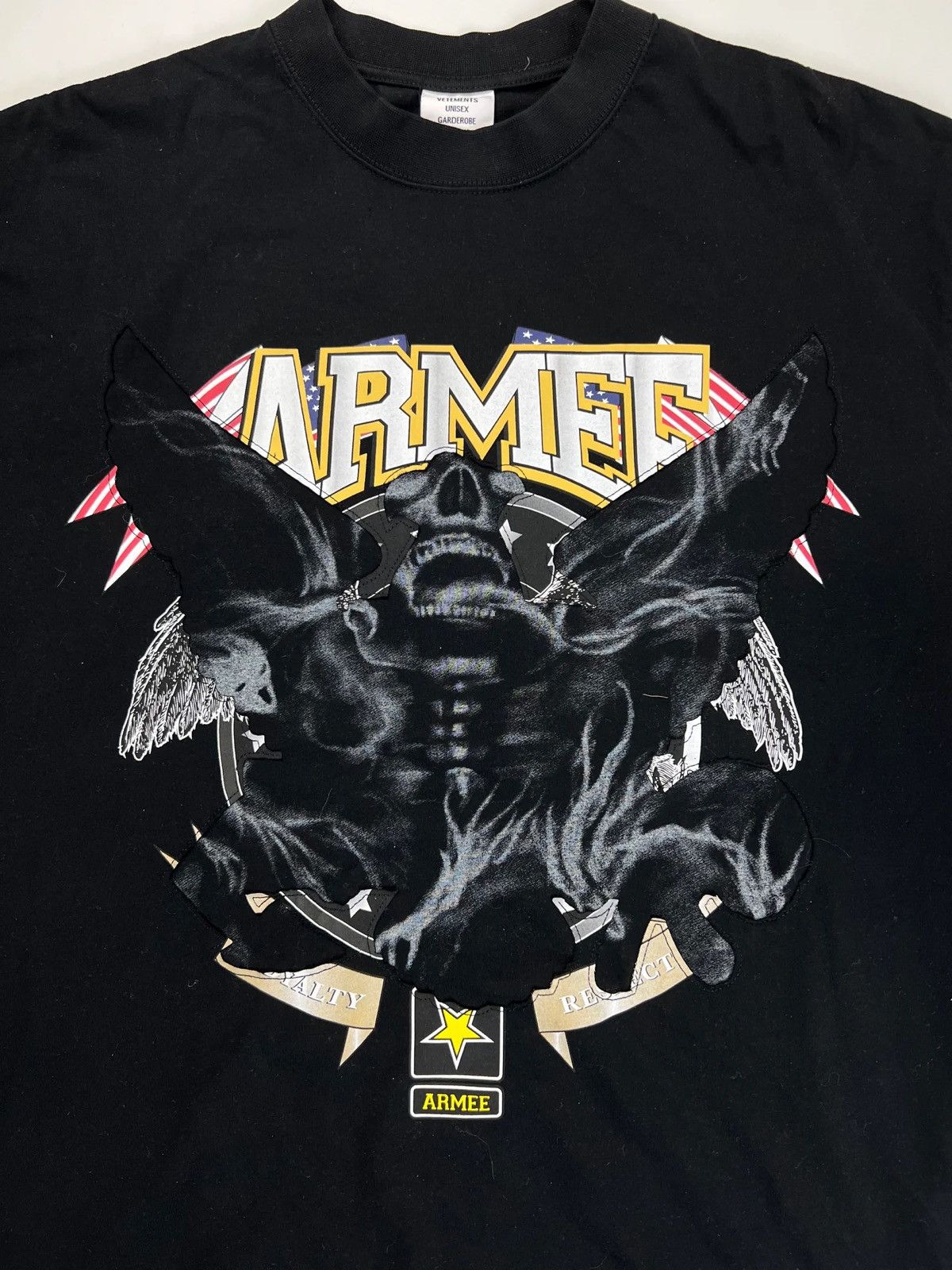 Vetements VETEMENTS SS19 RUNWAY ARMY ARMEE T-SHIRT SZ:S|M Size US M / EU 48-50 / 2 - 4 Thumbnail