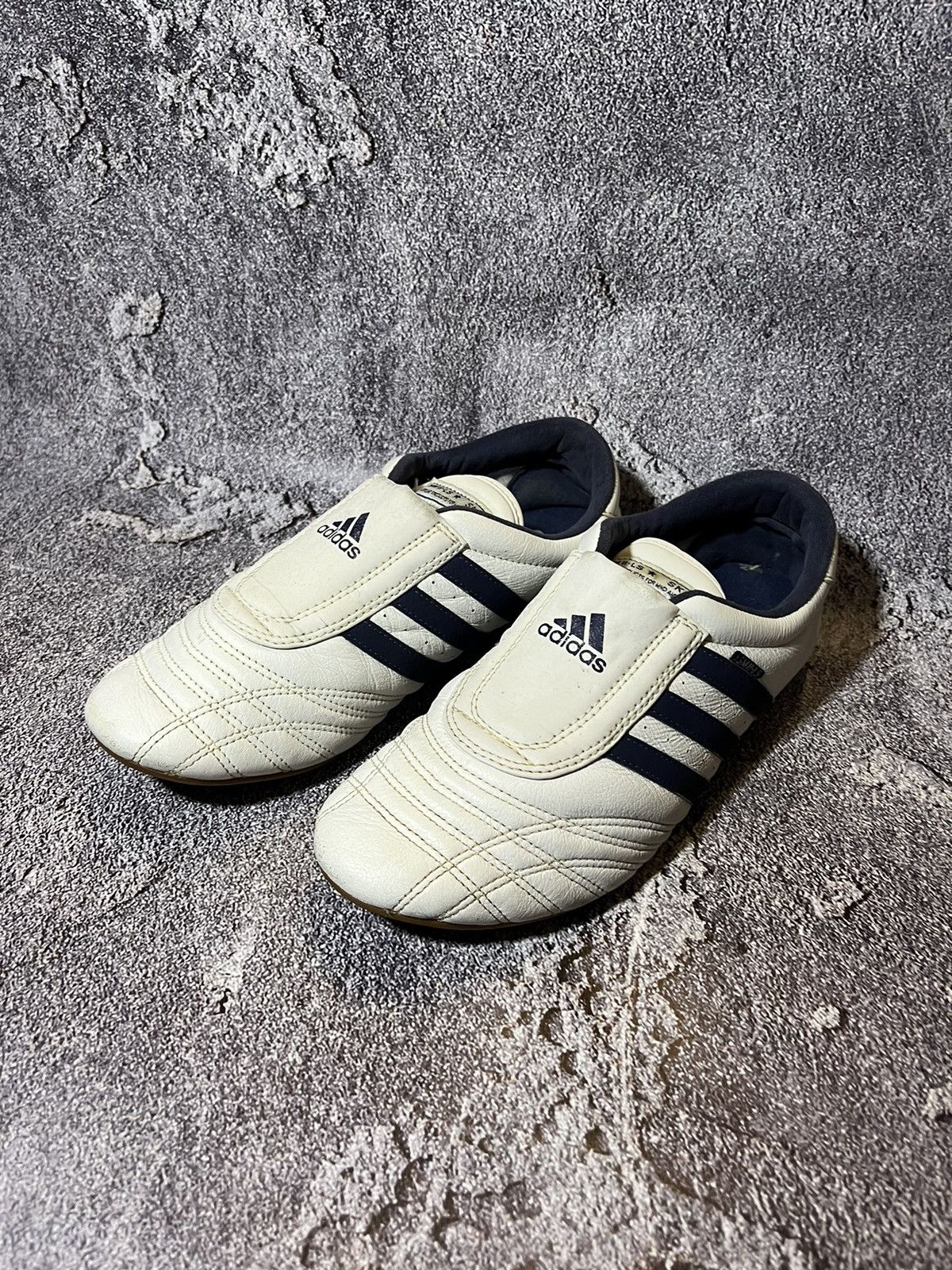 vintage Adidas taekwondo SM -LS low sneakers