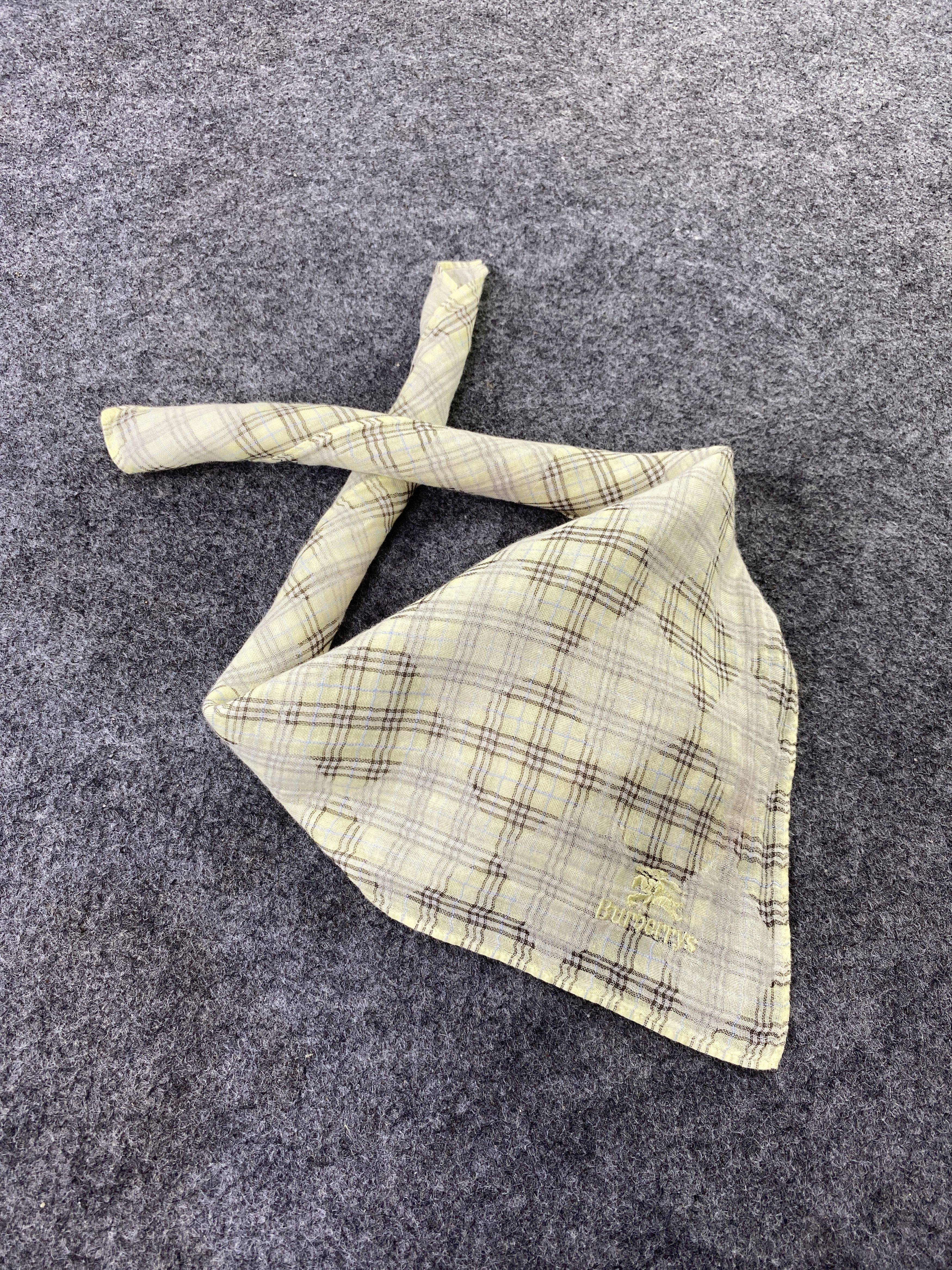 Burberry Burberry Handkerchief / Bandana / Neckerchief-B229 Size ONE SIZE - 1 Thumbnail