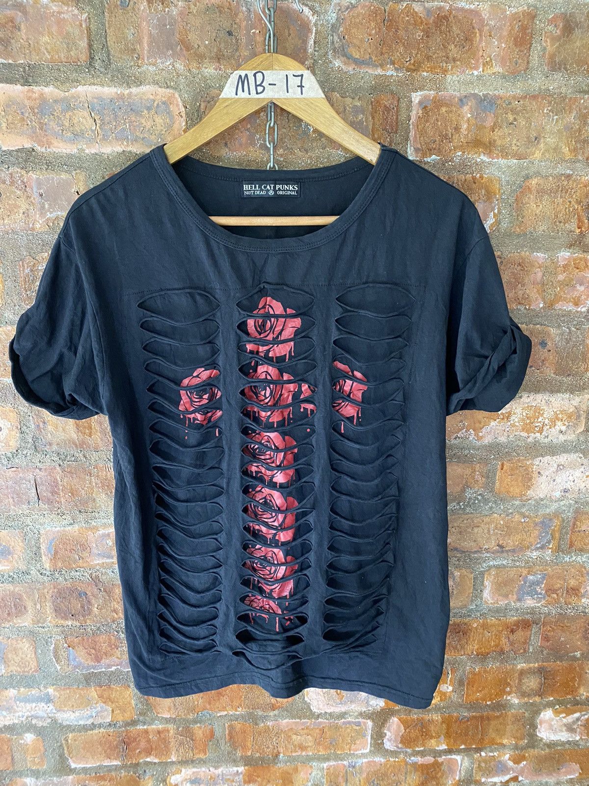 Super Lovers 2000s Hell Cat Punk Lazer Cut hagi Rose Cross tee Size US M / EU 48-50 / 2 - 2 Thumbnail