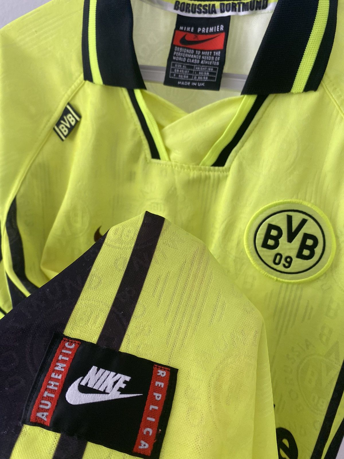 Nike × Vintage JERSEY BORUSSIA DORTMUND 1996-1997 #18 [Ricken] VINTAGE RARE Size US XL / EU 56 / 4 - 4 Thumbnail