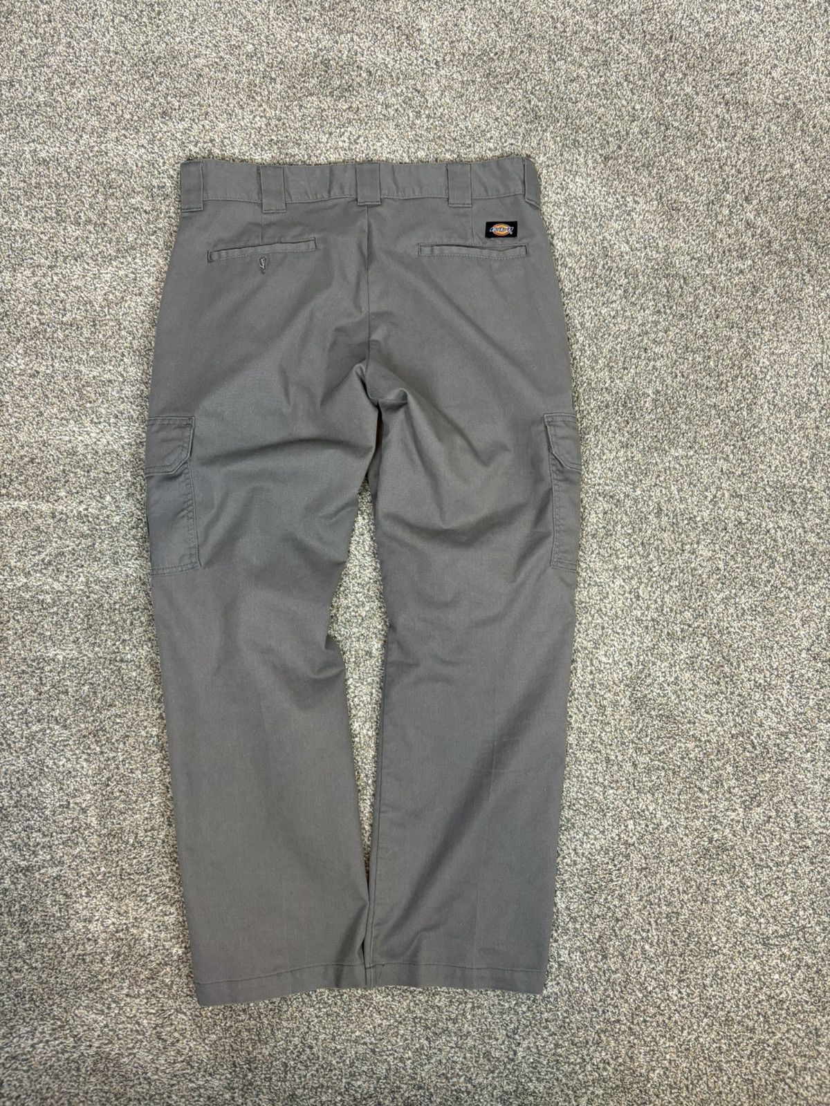 Dickies Gray dickies cargo pants Size US 34 / EU 50 - 8 Thumbnail