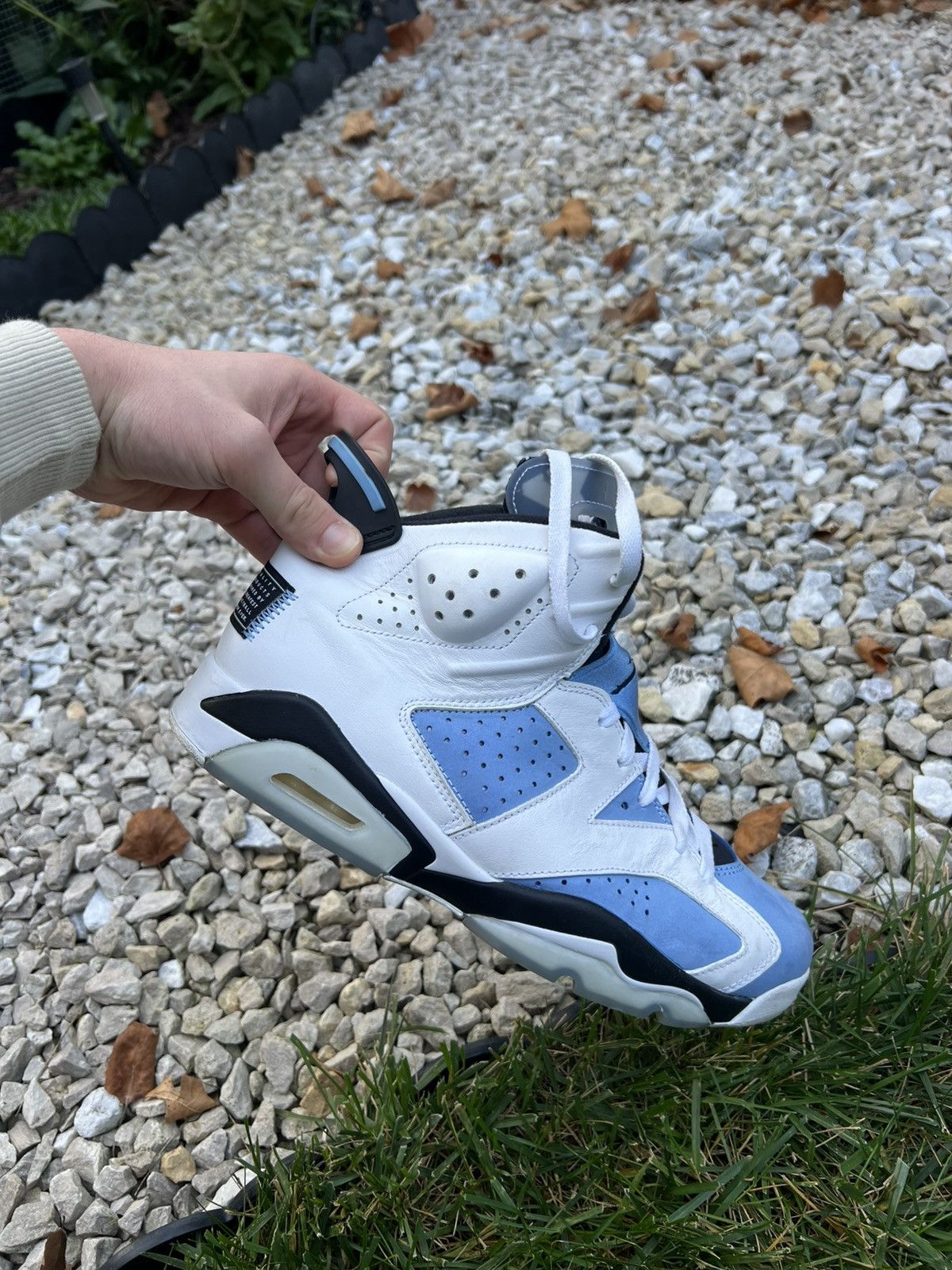 Jordan Brand Air Jordan 6 Retro “University Blue” UNC Size US 10.5 / EU 43-44 - 1 Thumbnail