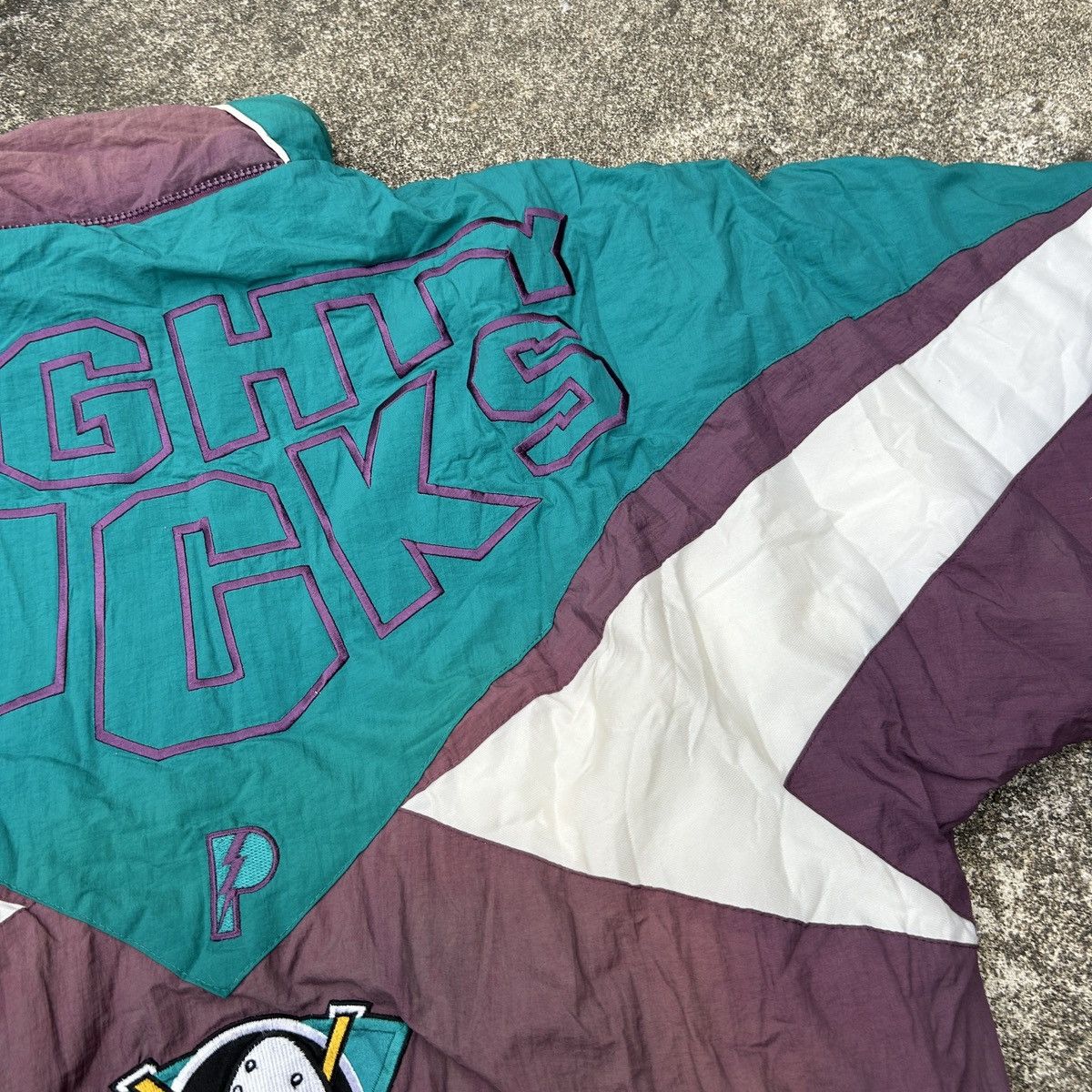 Starter Vintage 90s Anaheim Mighty Ducks Jacket NHL Starter Size US L / EU 52-54 / 3 - 11 Thumbnail