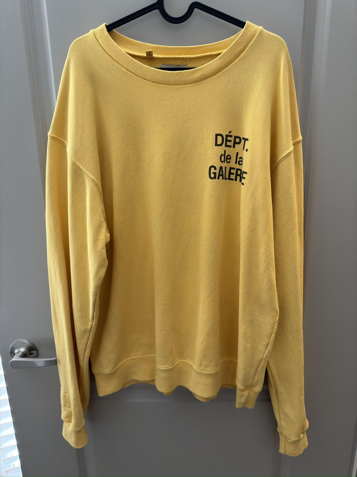 【GALLERY DEPT.】Art That Kills Reversible Crewneck Gallery Dept. Art That Kills Reversible Crewneck Sweatshirt