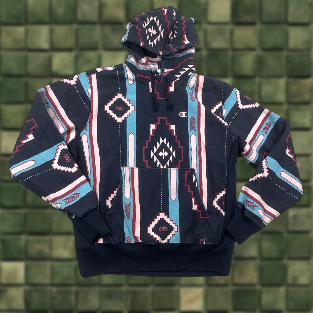 Champion VINTAGE Champion Reverse Weave Hoodie Sweatshirt Aztec Navajo Loud Geometric Embroidered Logo Black Mens Large Size US L / EU 52-54 / 3 - 1 Thumbnail