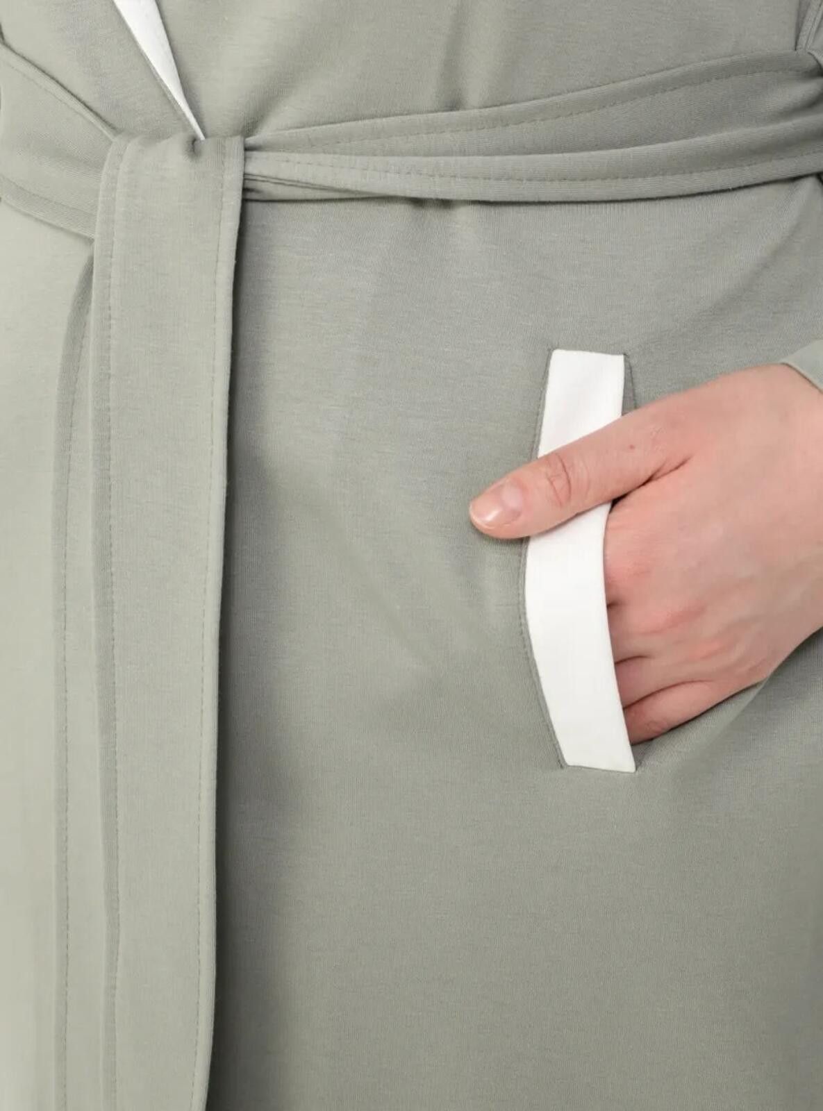 The Unbranded Brand Women's Long Belted Coat with Contrasting Collar and Pocket Size XL / US 12-14 / IT 48-50 - 5 Thumbnail