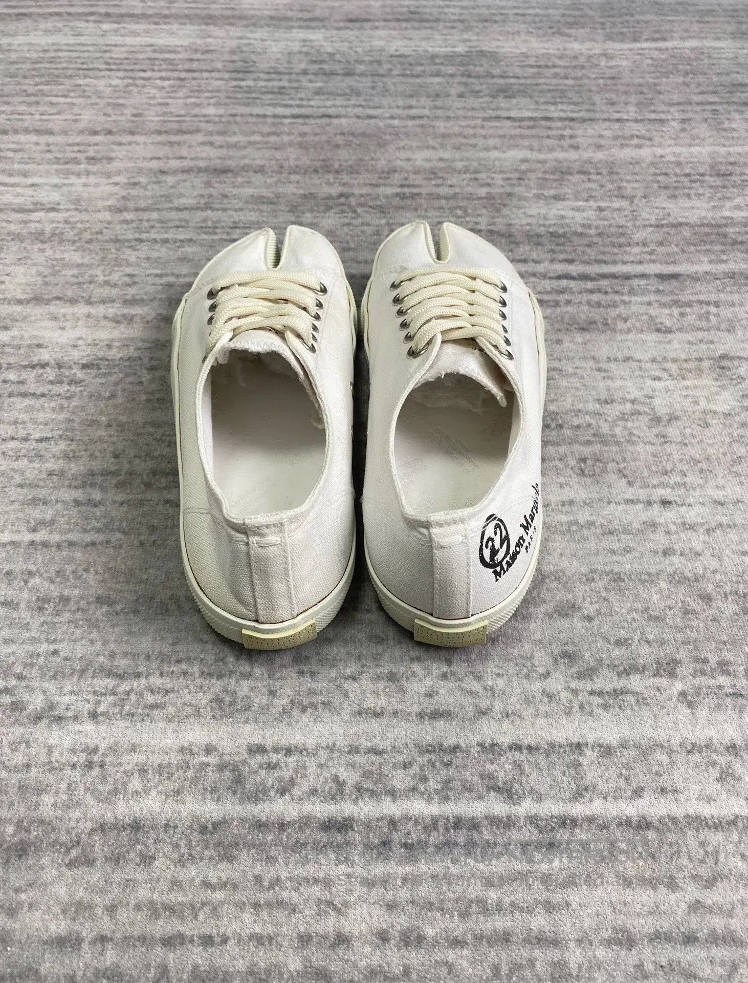 Maison Margiela margiela white tabi canvas flat shoes. Size US 6 / IT 36 - 5 Thumbnail