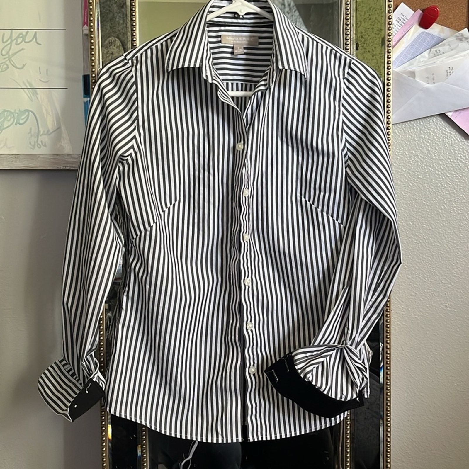 Banana Republic Banana Republic Black White Fitted Button Up Shirt size 2 Size XS / US 0-2 / IT 36-38 - 2 Thumbnail