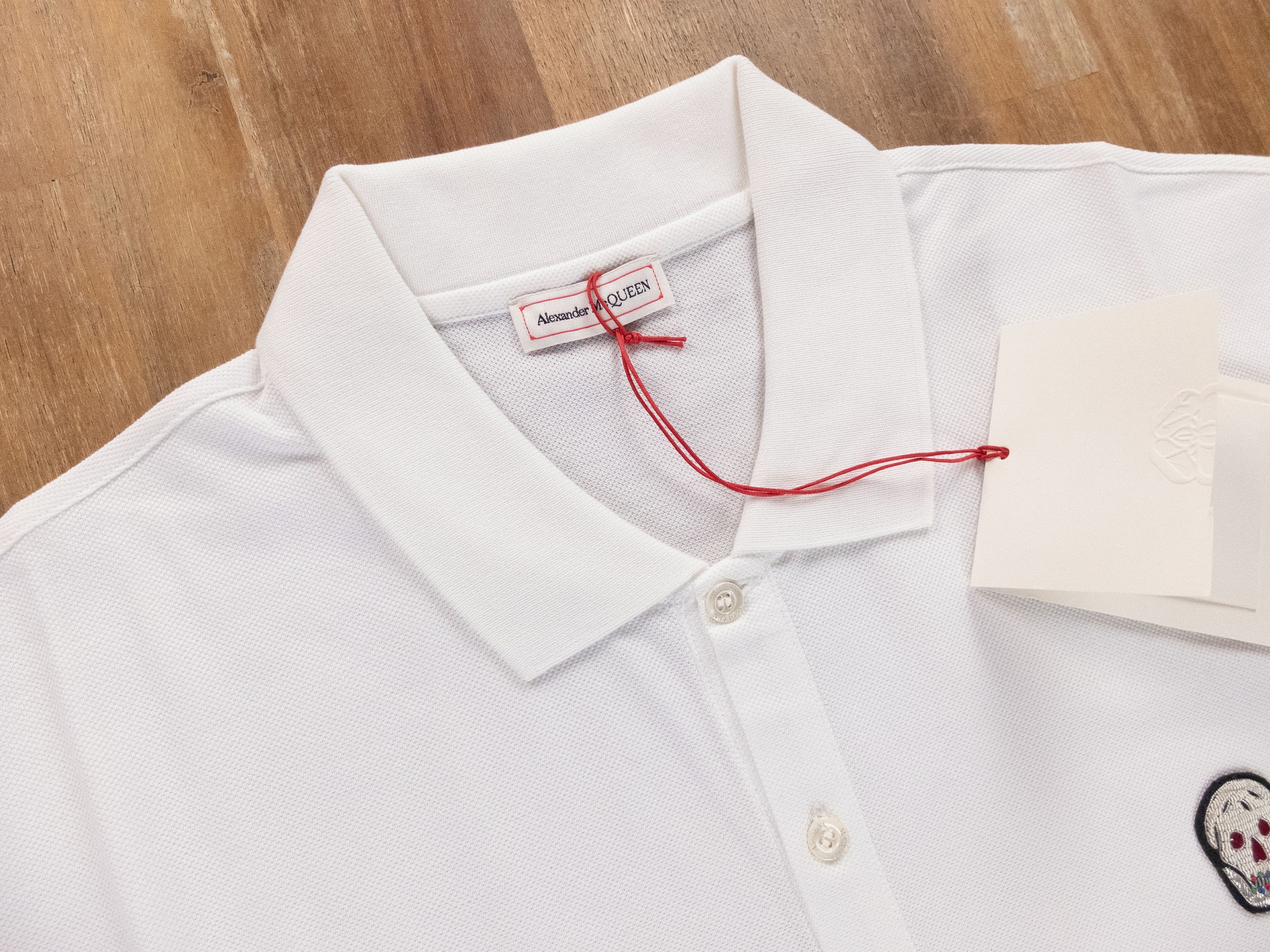 Alexander McQueen ALEXANDER MCQUEEN white skull patch polo shirt Large q Size US L / EU 52-54 / 3 - 4 Thumbnail