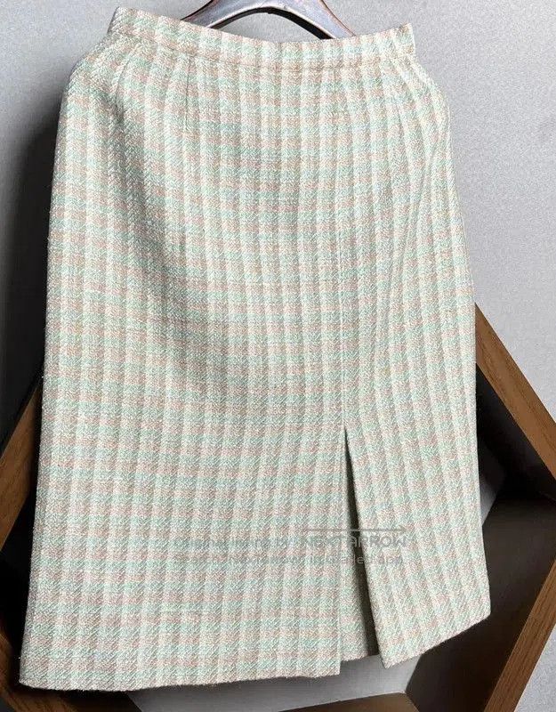 Burberry Burberry Colorblock Wool Midi Skirt. Size 28" / US 6 / IT 42 - 3 Thumbnail