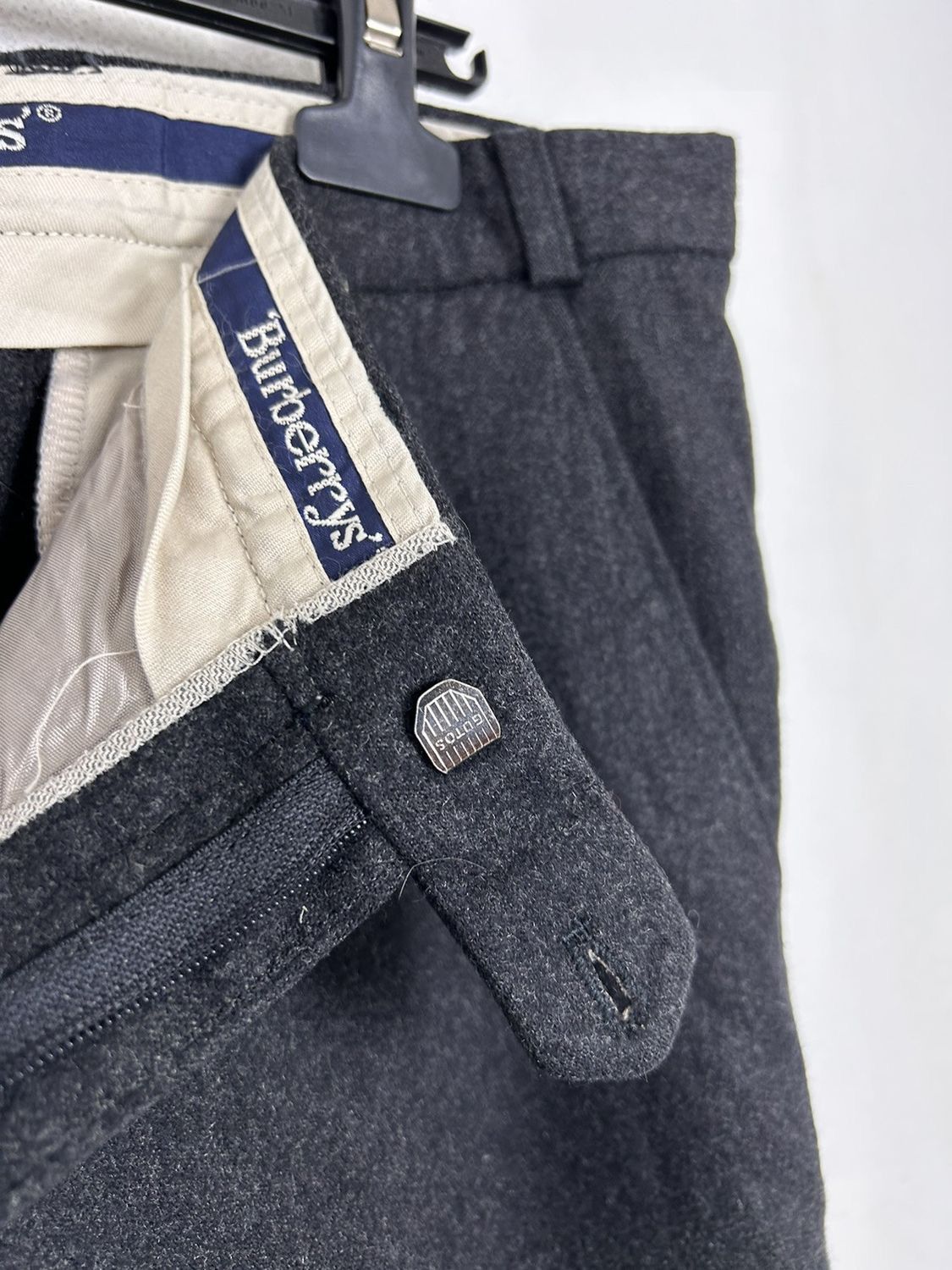 Burberry 90s Vintage Burberrys Wool Casual Pants Trousers In Grey Size US 36 / EU 52 - 5 Thumbnail
