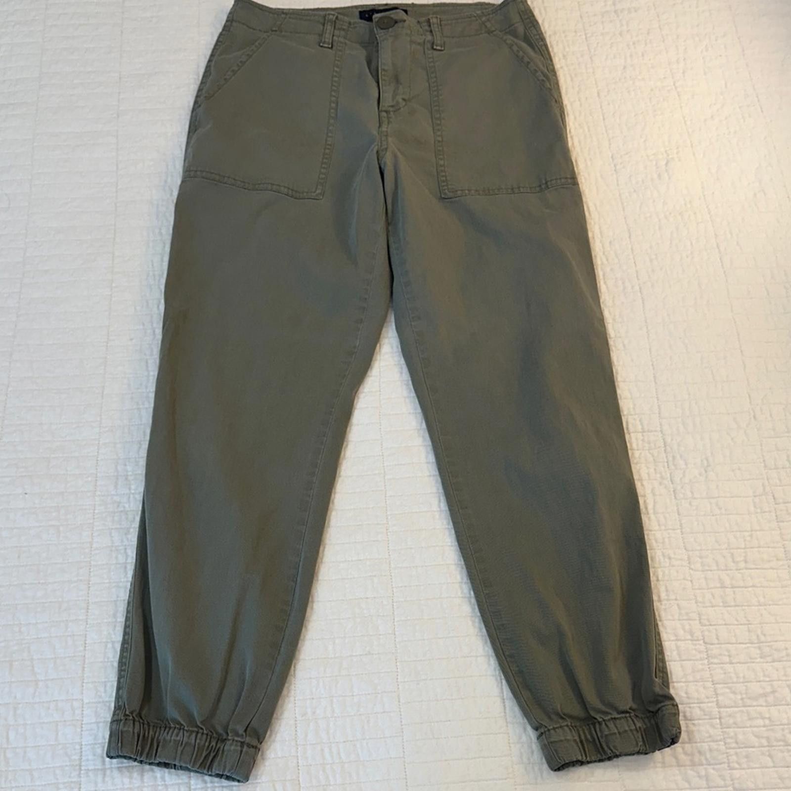 Sanctuary Anthropologie Sanctuary 26 Cotton Jogger Olive Green EUC Size 42" / US 20 - 1 Thumbnail