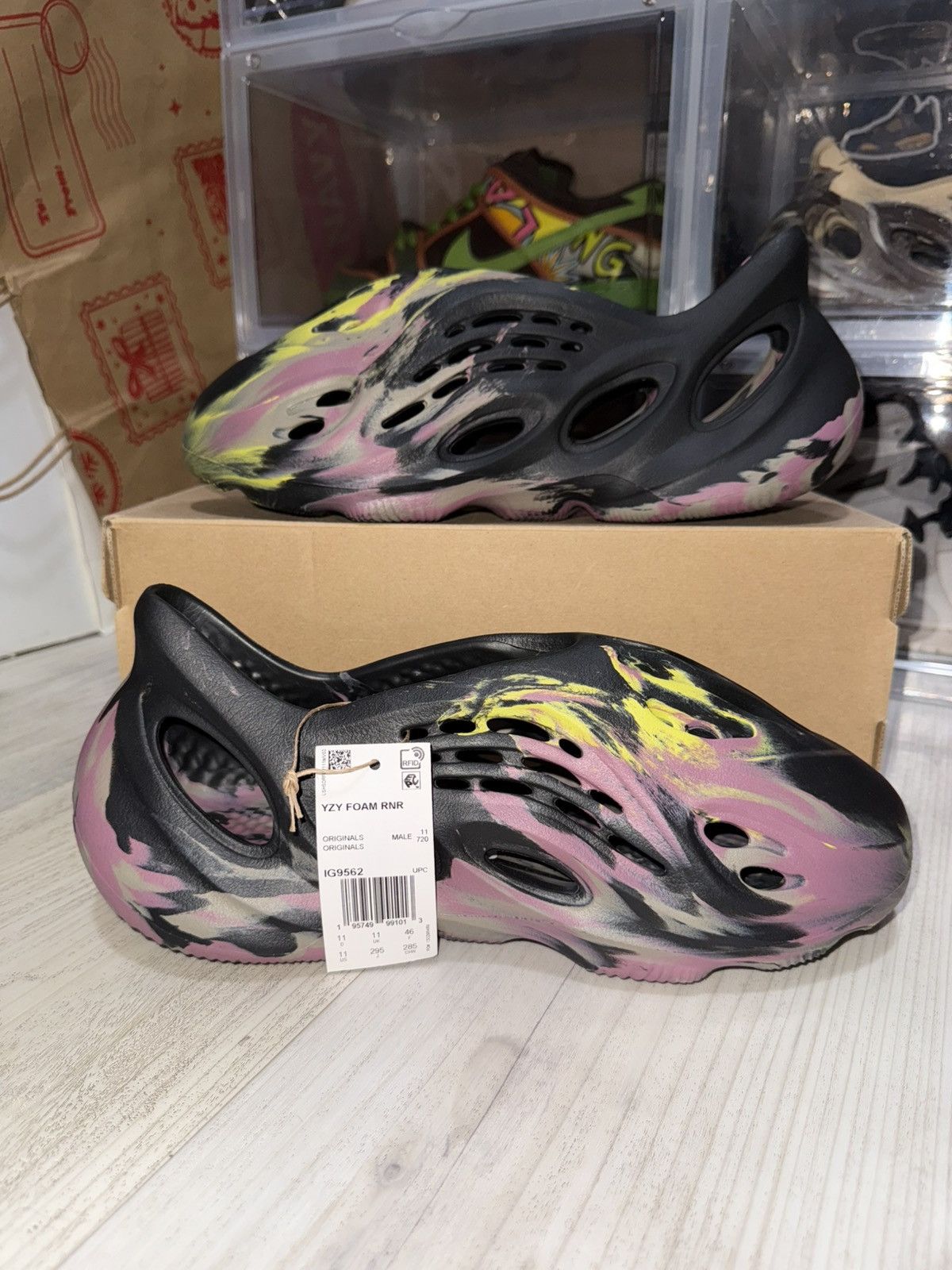 Adidas × Kanye West Adidas Yeezy Foam Runner Mx Carbon Size US 11 / EU 44 - 3 Thumbnail