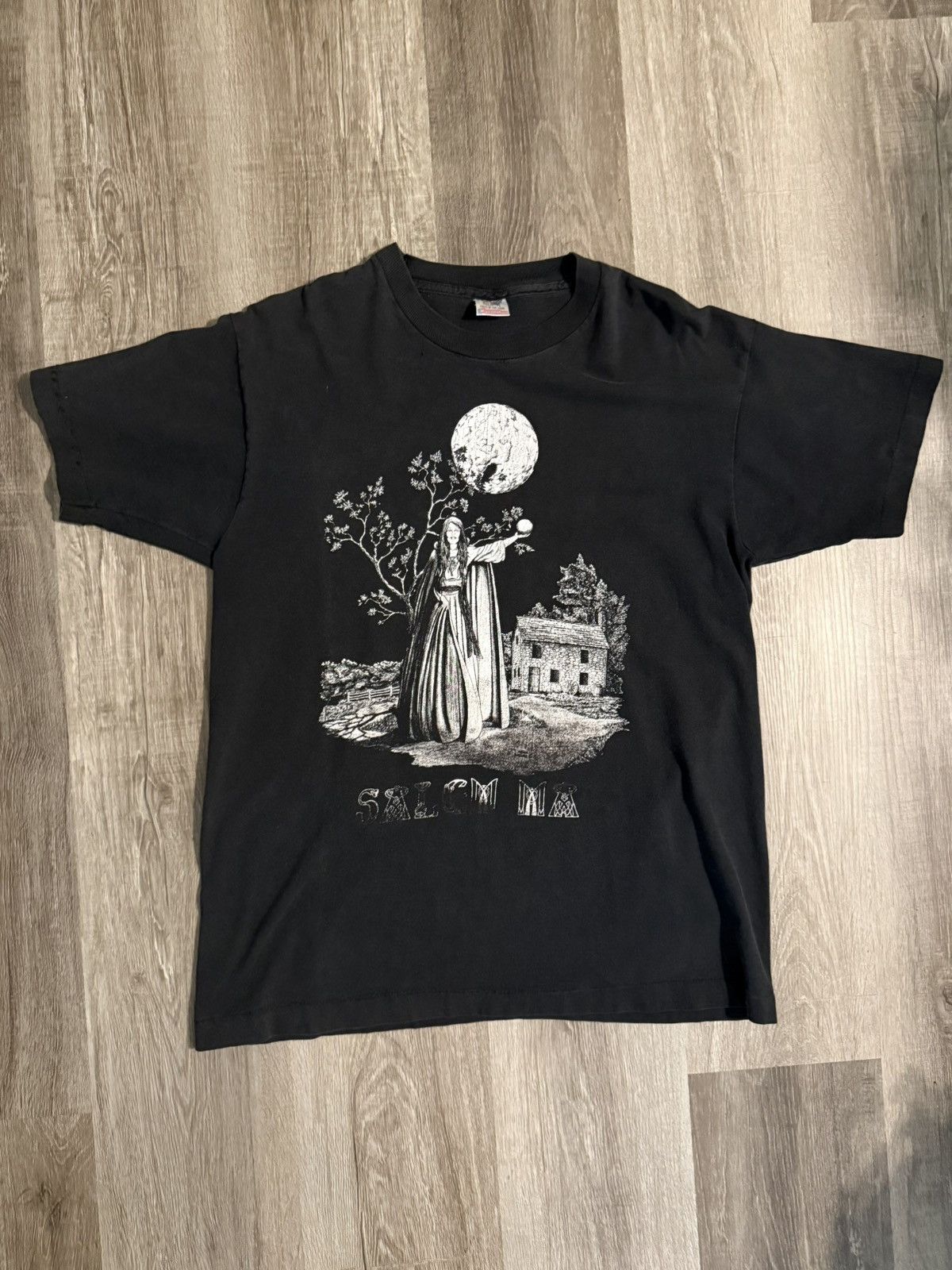 Fruit Of The Loom Vintage Salem Witch Tee Size US L / EU 52-54 / 3 - 1 Thumbnail