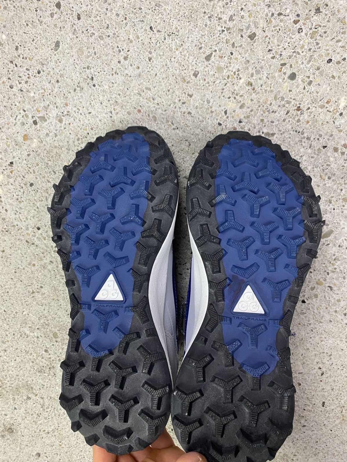 Nike ACG Nike acg lowcate trekking shoes mountains navy grey Size US 5.5 / EU 38 - 8 Thumbnail