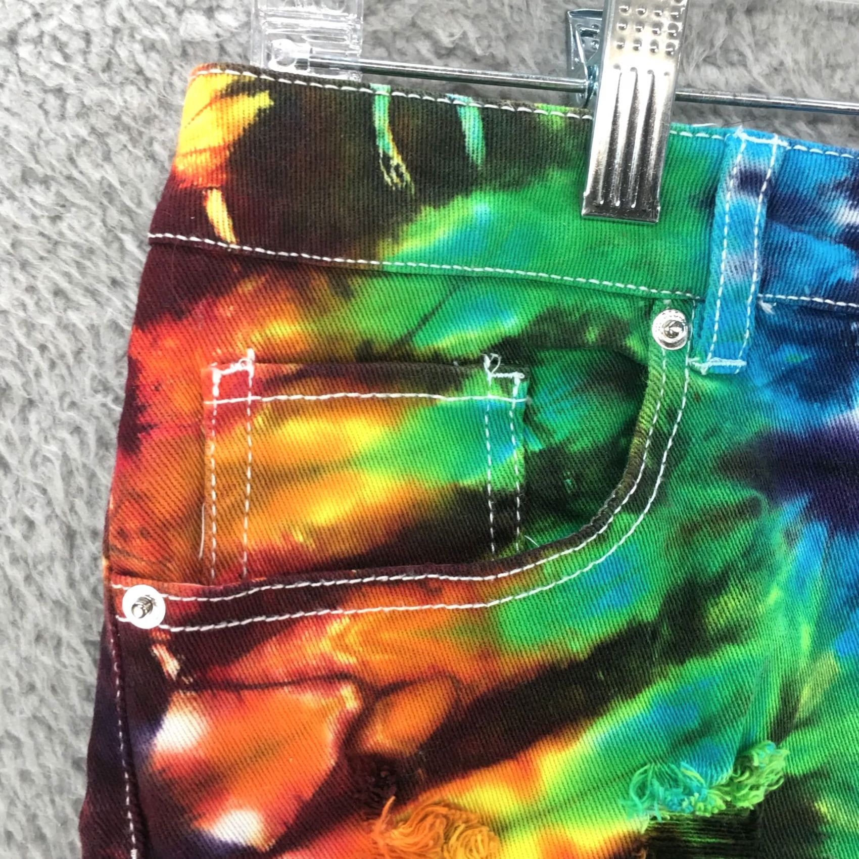 H&M Divided by H&M Cut Off Shorts Womens 12 Multicolor Tie Dye High Rise 5 Pockets Size 24" / US 00 / IT 34 - 2 Thumbnail