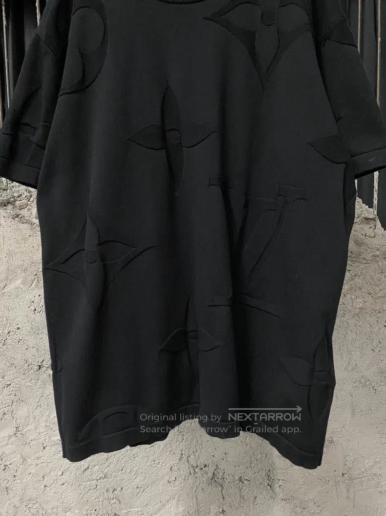 Louis Vuitton Louis Vuitton Dark-patterned knit short sleeves Size US XL / EU 56 / 4 - 4 Thumbnail