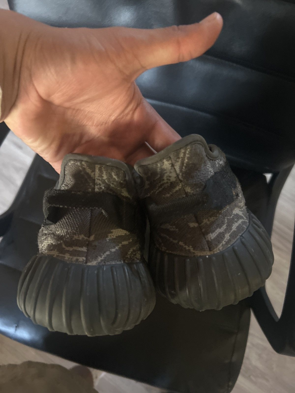 Yeezy yeezy boost 350 v2 Size US 9 / EU 42 - 2 Thumbnail