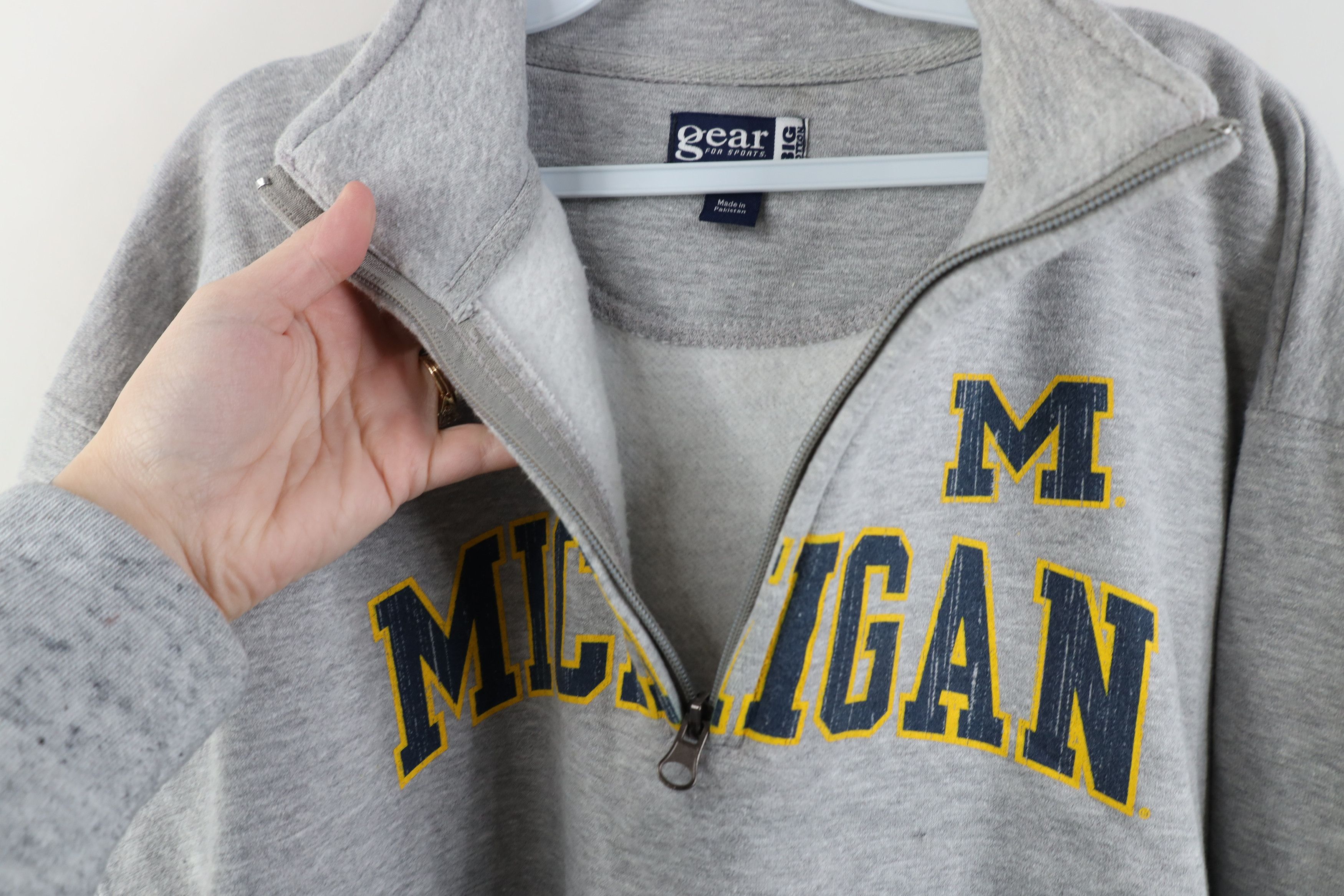 Vintage Vintage University of Michigan Quarter Half Zip Sweatshirt Size US XL / EU 56 / 4 - 9 Thumbnail