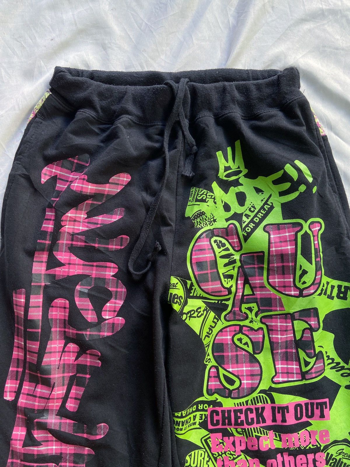 20471120 EXPECT MORE THAN OTHERS THINK POSSIBLE STENCIL 3/4 PANTS Size US 28 / EU 44 - 6 Thumbnail