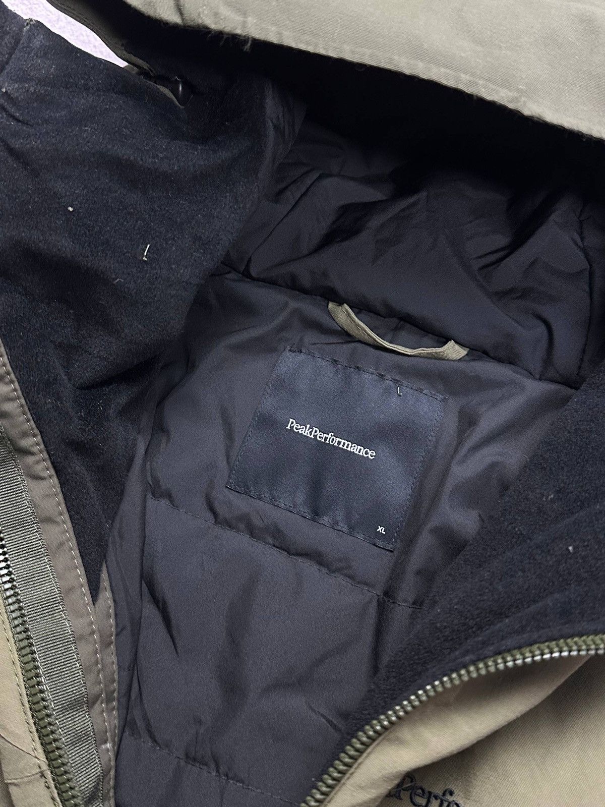 Peak Performance Peak Performance Recco Mens Ski Jacket Hipe Core+ XL Size US XL / EU 56 / 4 - 9 Thumbnail