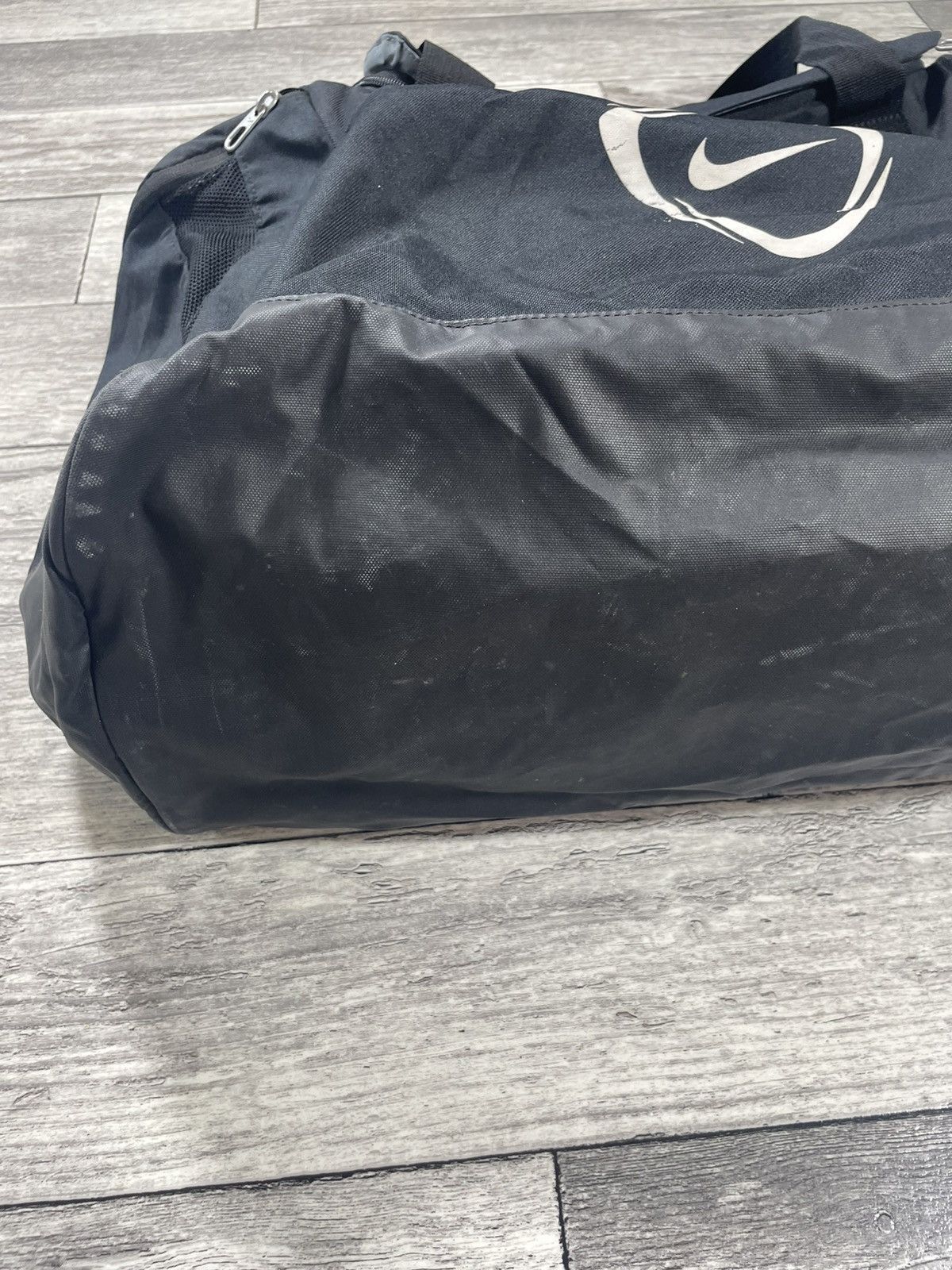 Nike Vintage Nike 2000s Sportswear Gym Big Bag Size ONE SIZE - 6 Thumbnail