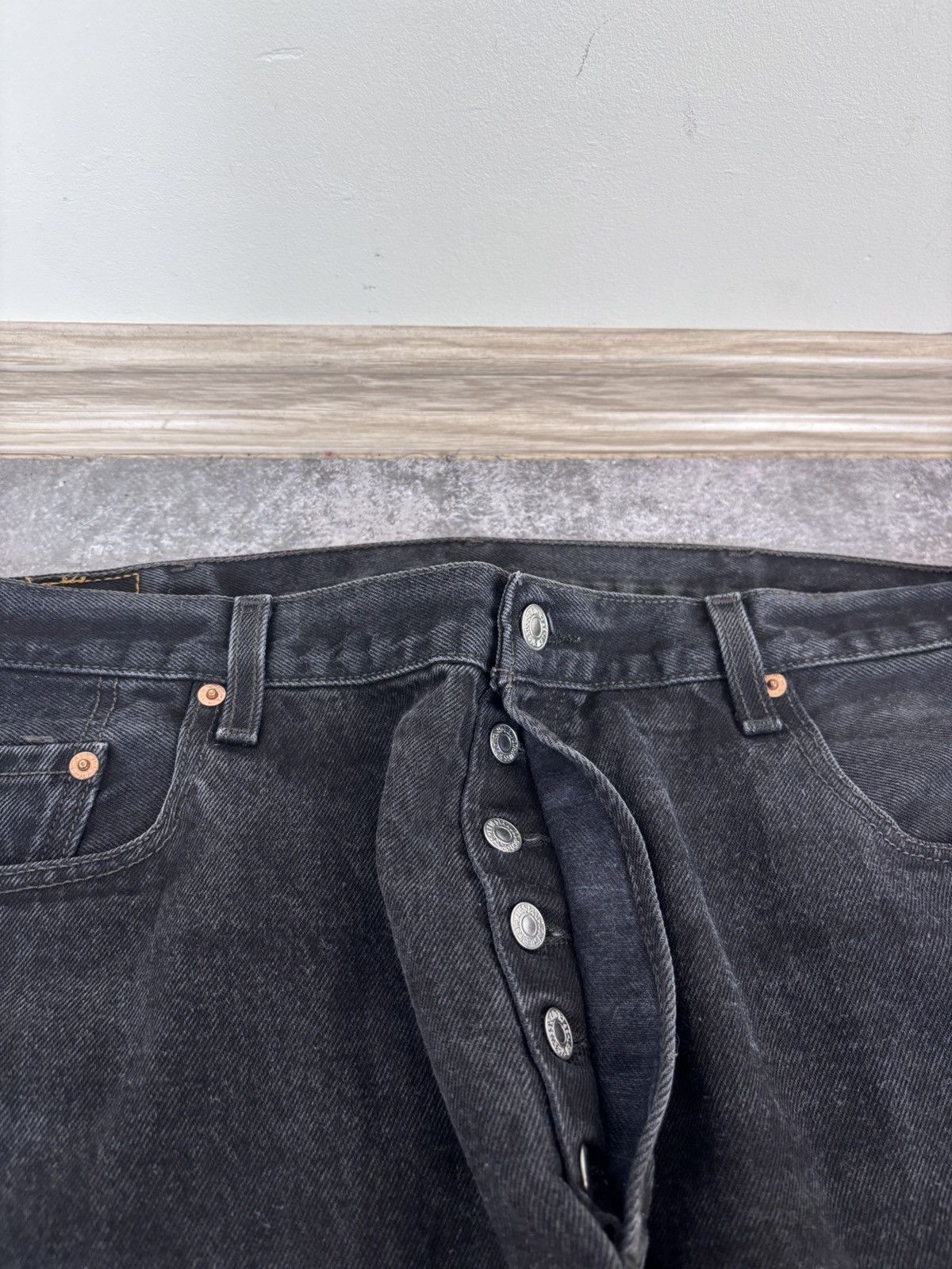 Levi's Vintage Levi’s 501 Paper Tag Black Baggy Denim Baggy Jeans Size US 40 / EU 56 - 16 Thumbnail