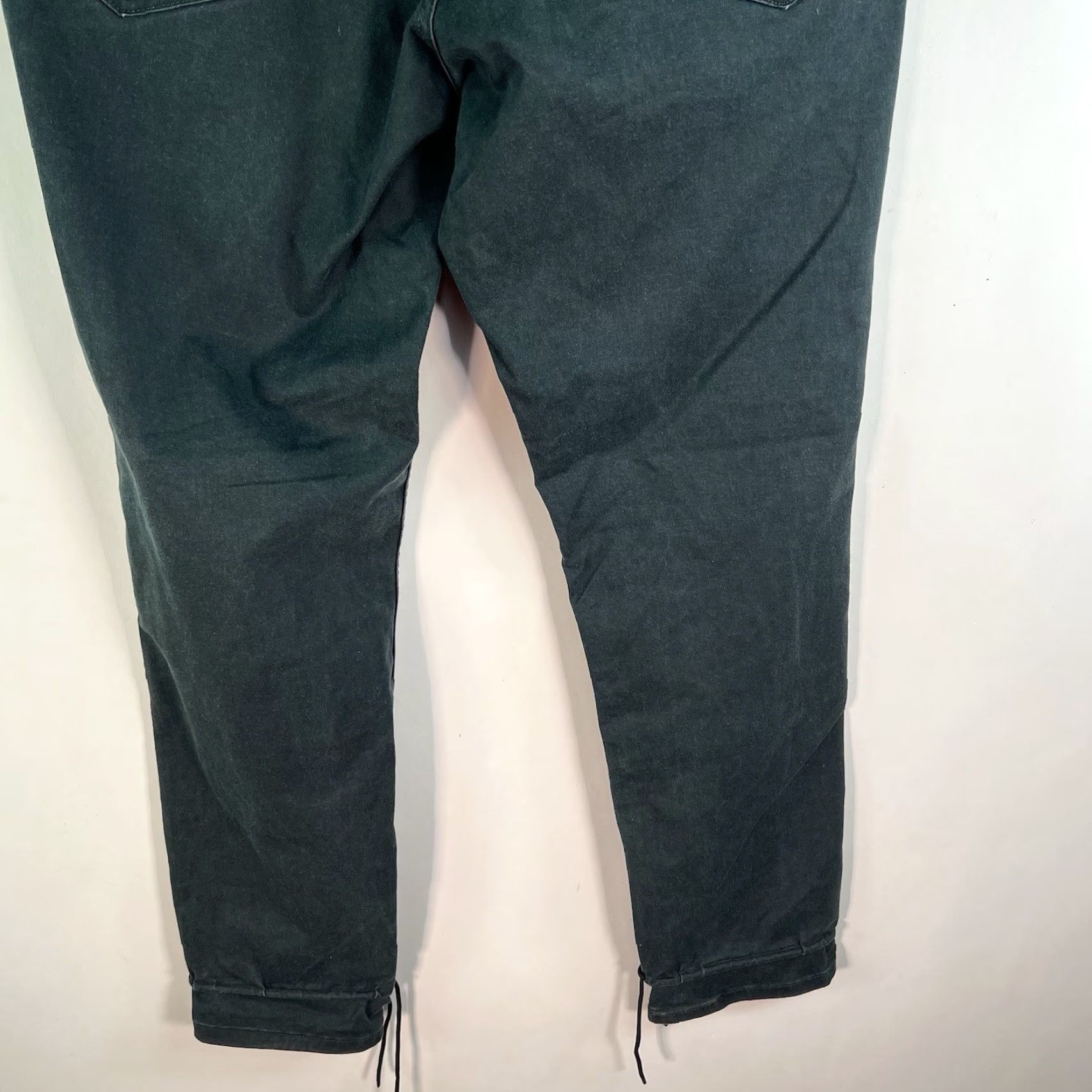 Vintage 5.11 Tactical Cargo Pants Men’s Size 36 X34 Black Tie Hem Pants Men Size US 36 / EU 52 - 7 Thumbnail