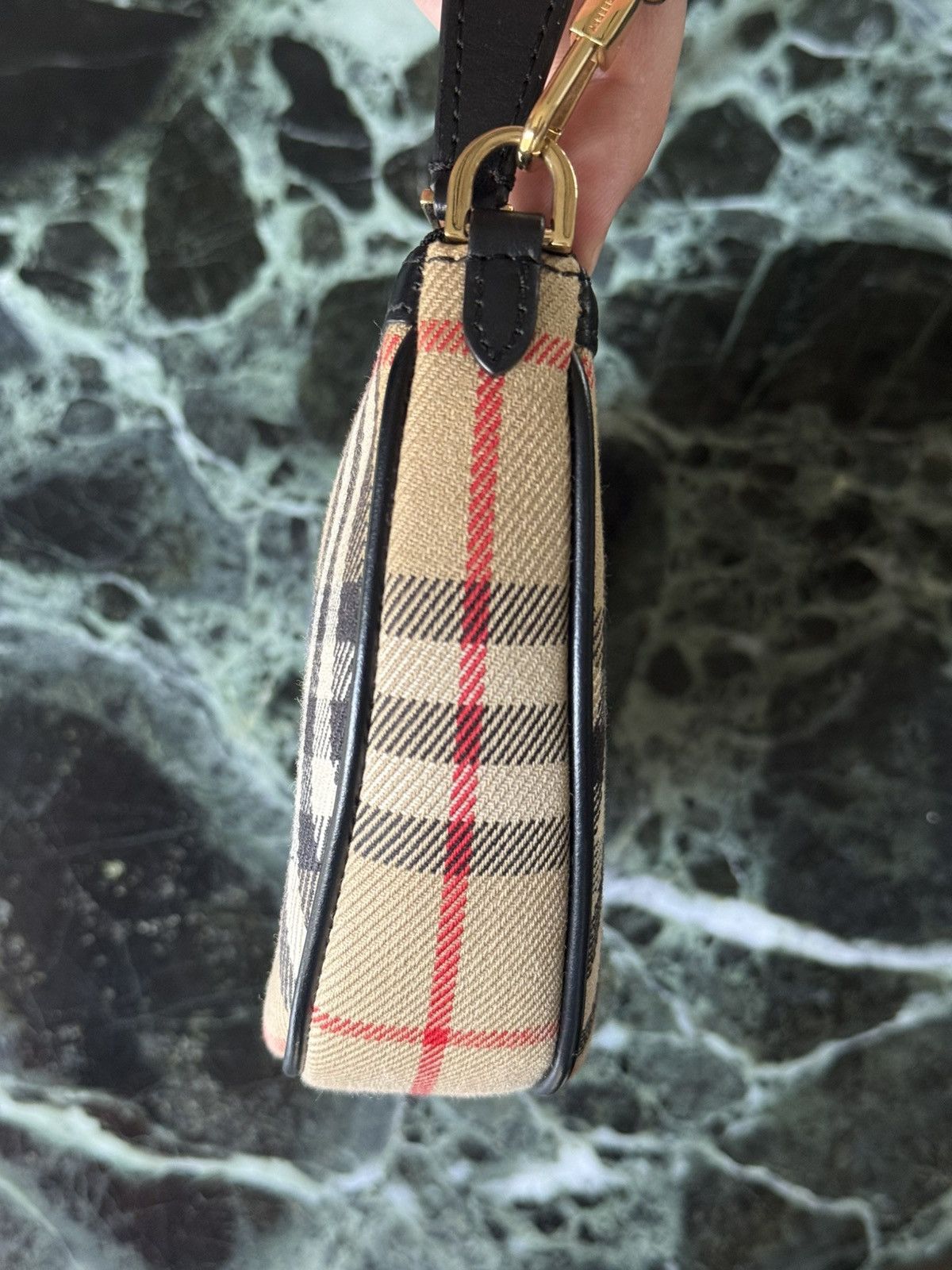 Burberry Vintage Burberry Calfskin Olympia Slim Pouch Archive Beige Size ONE SIZE - 6 Thumbnail