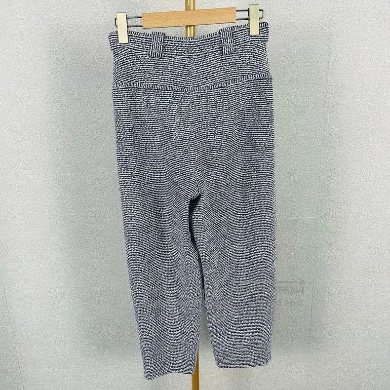 Chanel Chanel carrot pants P62601V48226 Size 36. Size US 36 / EU 52 - 2 Thumbnail